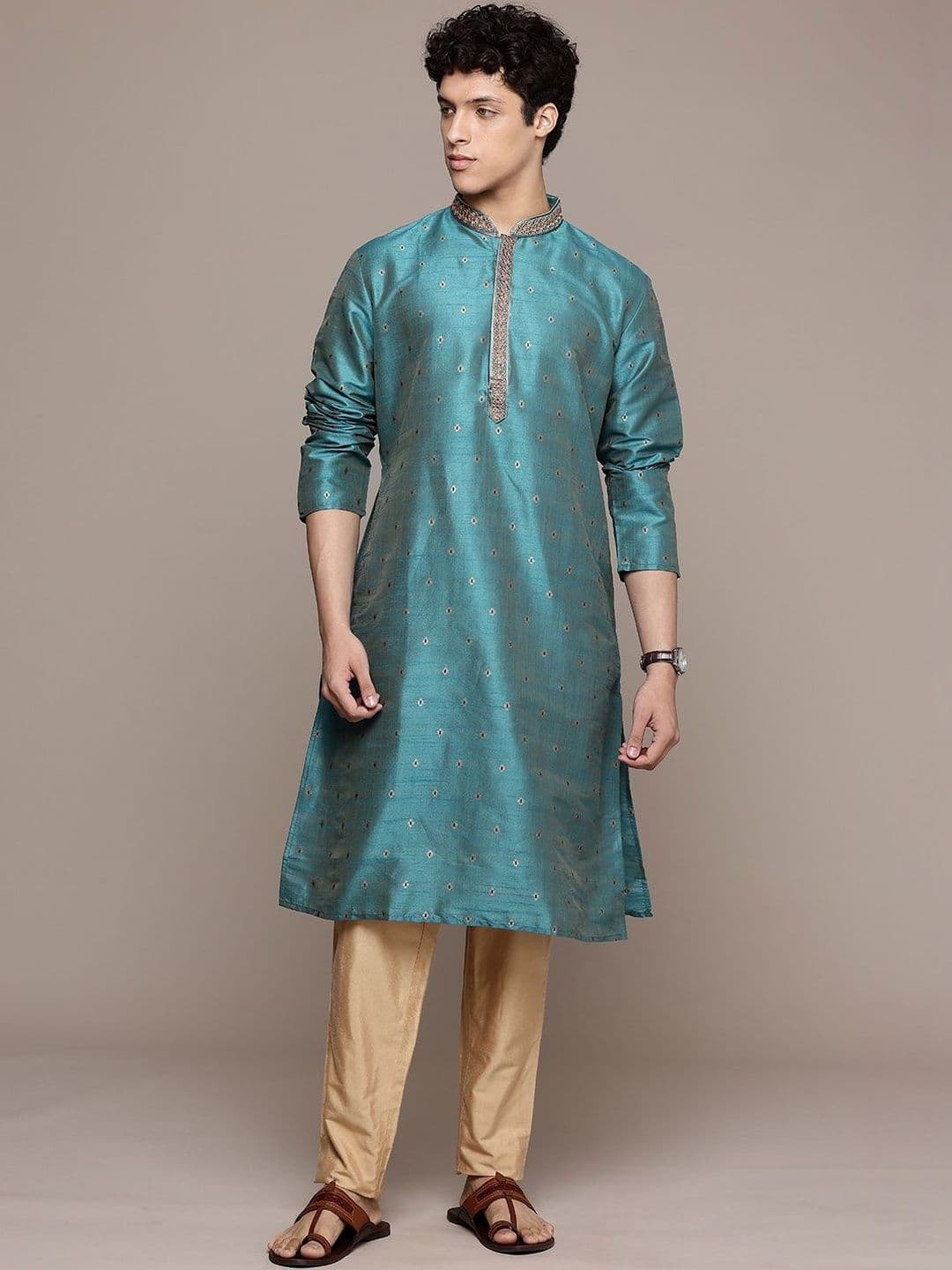 Dincharya Men Thread Work Kurta thumbnail 7
