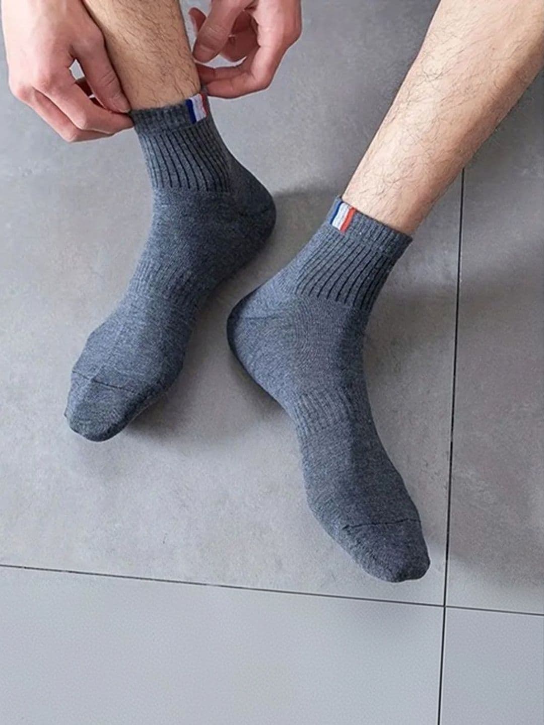 BEAR&BEYOND Men Pack of 5 Cotton Colourblocked Ankle Length Socks thumbnail 7