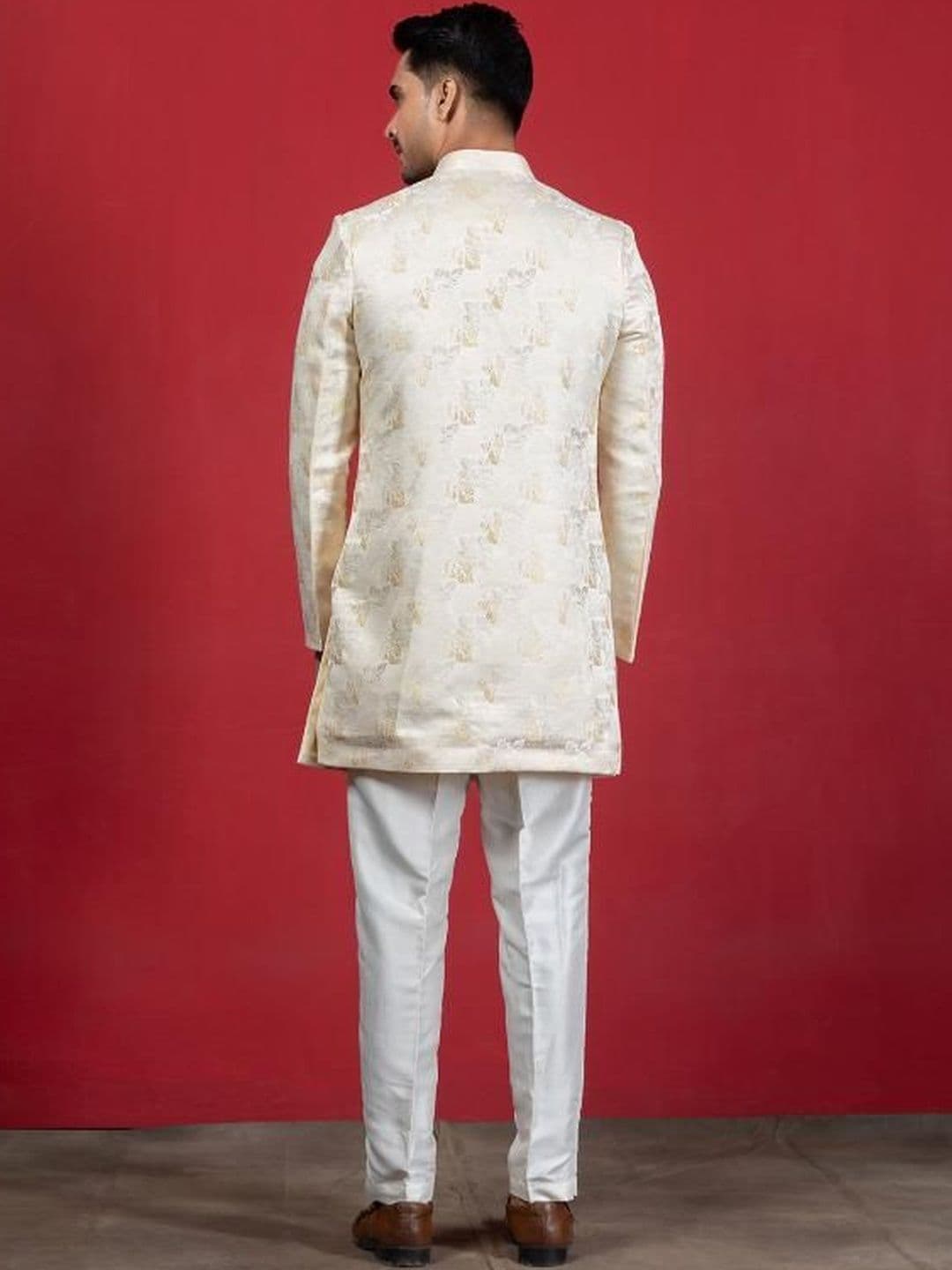 EKYAA Men Mandarin Collar Sherwani thumbnail 3