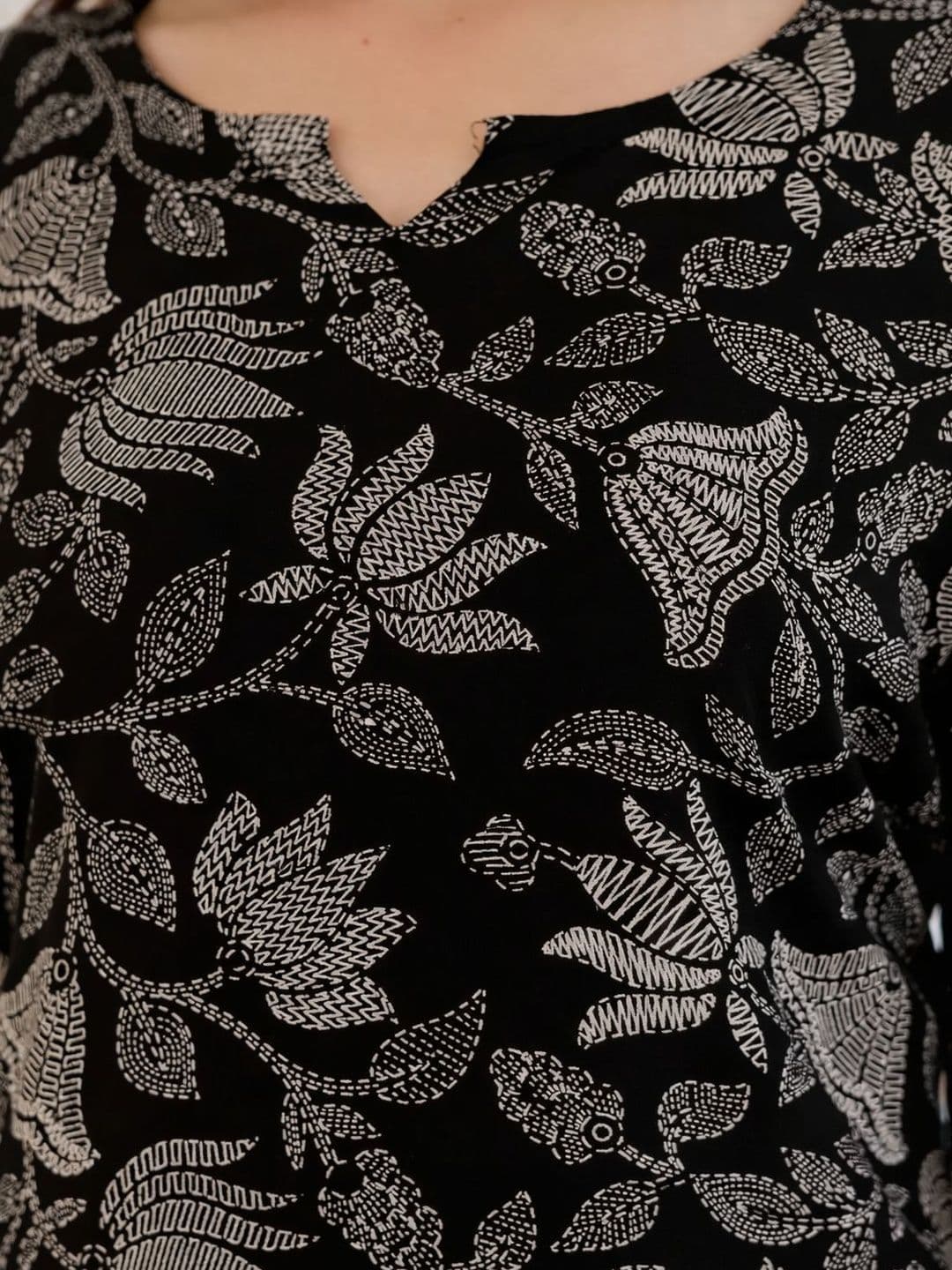 HERE&NOW Women Floral Kurta thumbnail 3