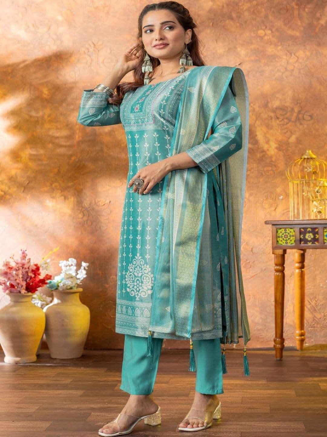 ANVERI TEXTILES Women Ethnic Motifs Printed Regular Kurta with Trousers & With Dupatta - view 1