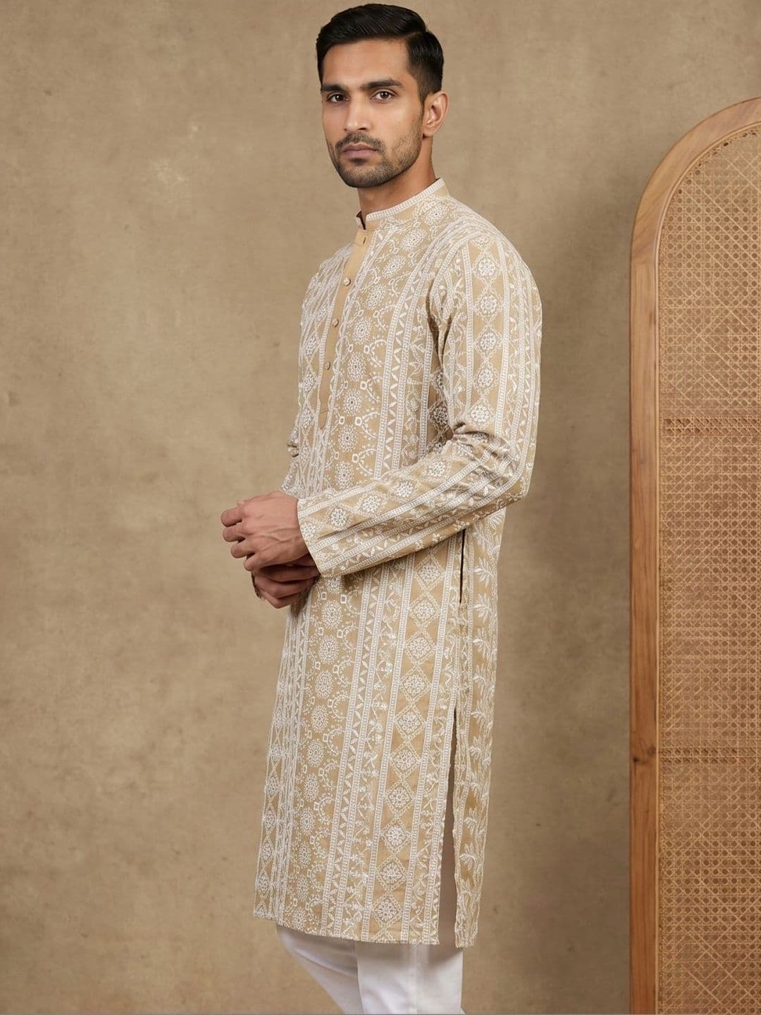House of Pataudi Embroidered Mandarin Collar Knee Length Straight Kurtas thumbnail 2
