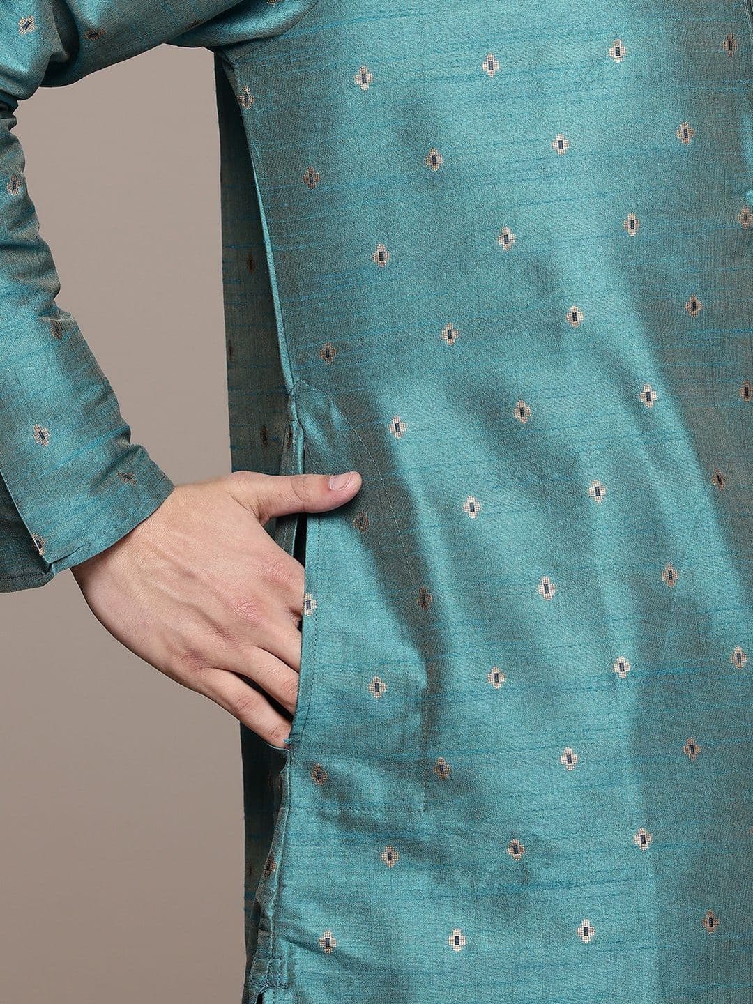 PulseIQ Men Ethnic Motifs Thread Work Kurta thumbnail 5