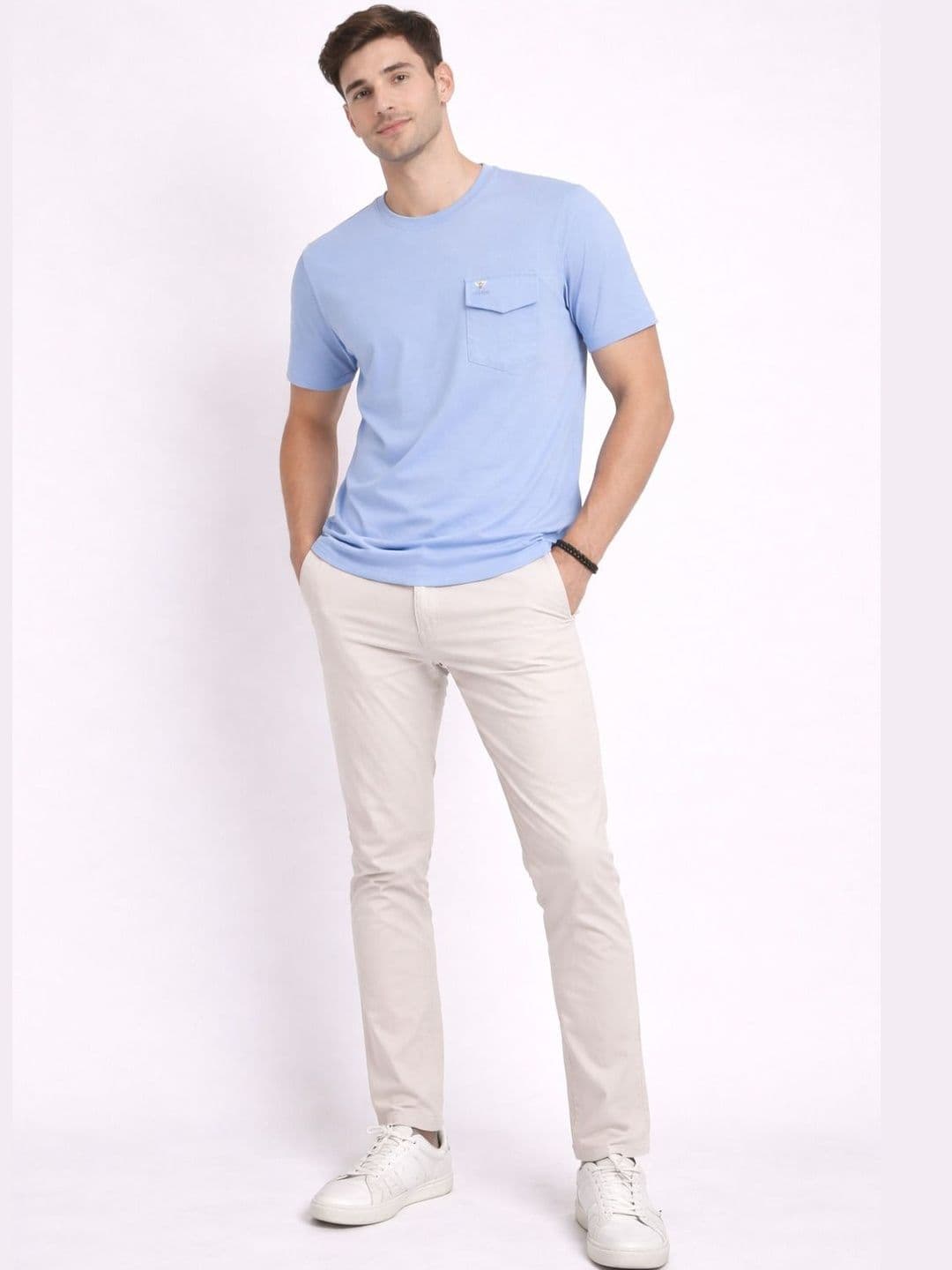 Parcel Yard Men Brand Logo Pockets T-shirt thumbnail 3