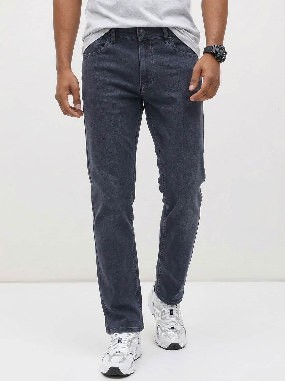 The Roadster Life Co. Men Straight Fit Stretchable Jeans thumbnail 6