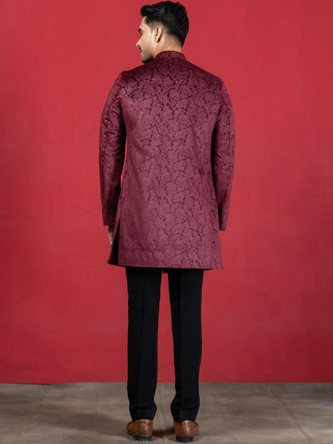 EKYAA Men Mandarin Collar Sherwani thumbnail 4