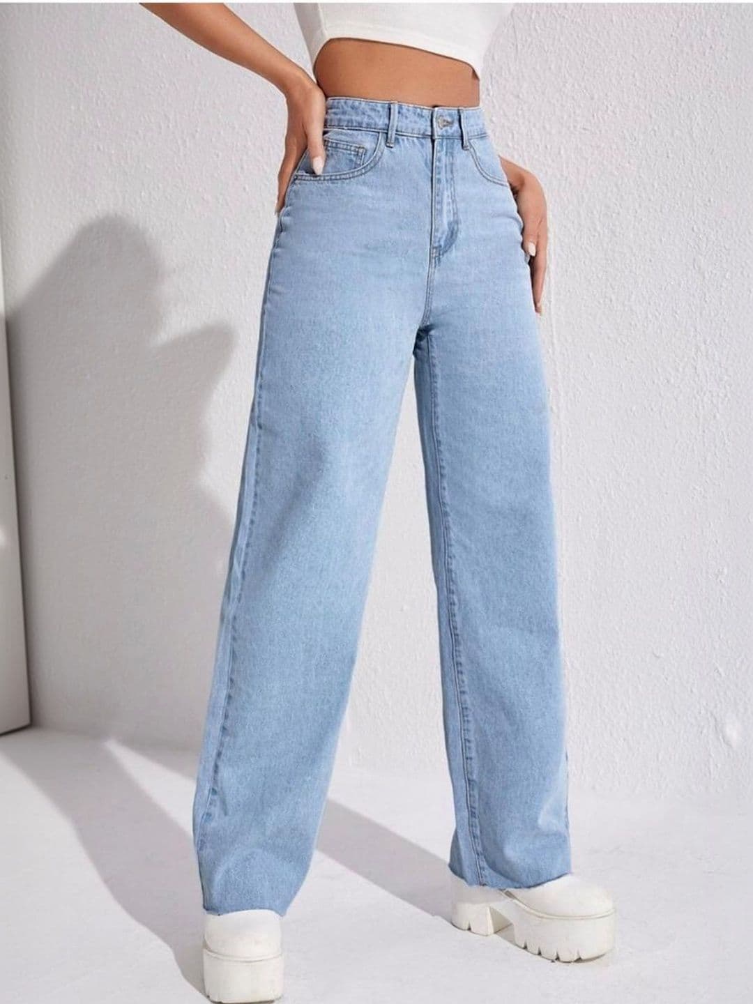 CORSICA Women Straight Fit High-Rise Stretchable Jeans thumbnail 3