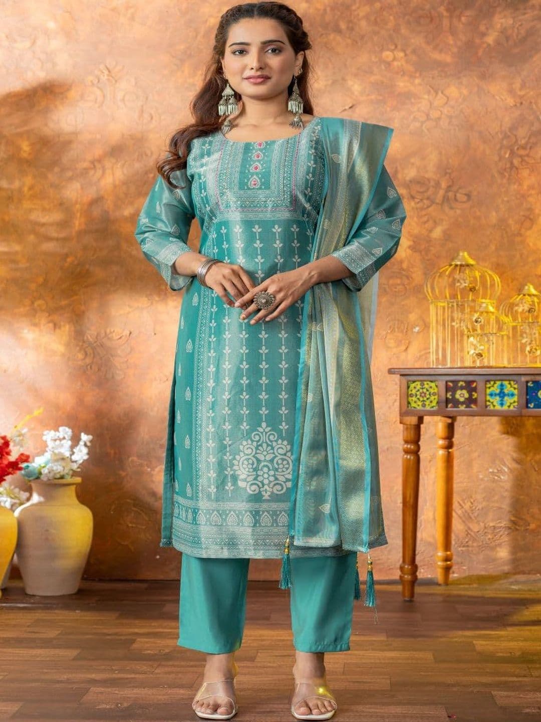 ANVERI TEXTILES Women Ethnic Motifs Printed Regular Kurta with Trousers & With Dupatta thumbnail 4