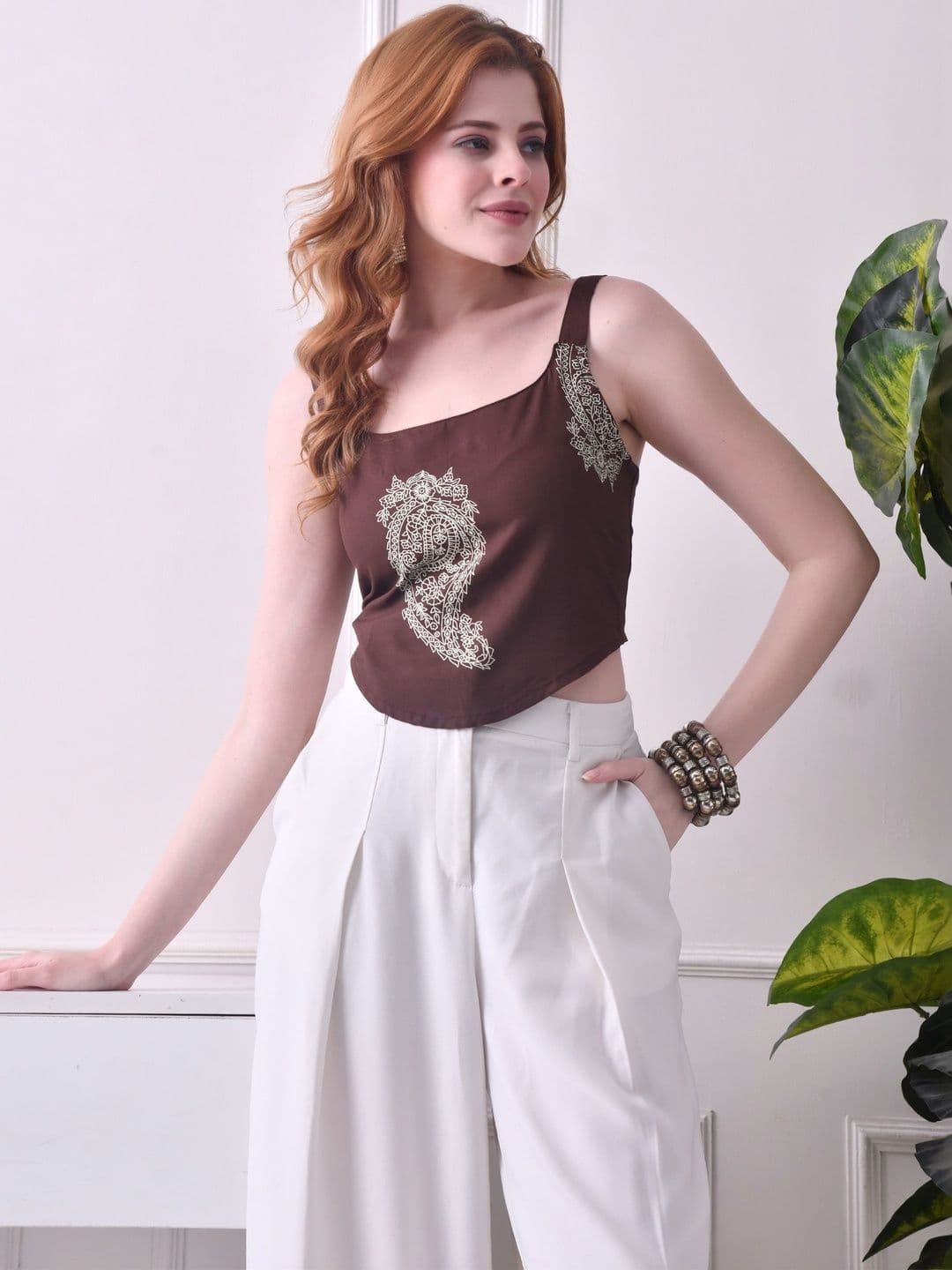 BKApparels Ethnic Motifs Embroidered Square Neck Thread Work Pure Cotton Thread Work Kurti thumbnail 2