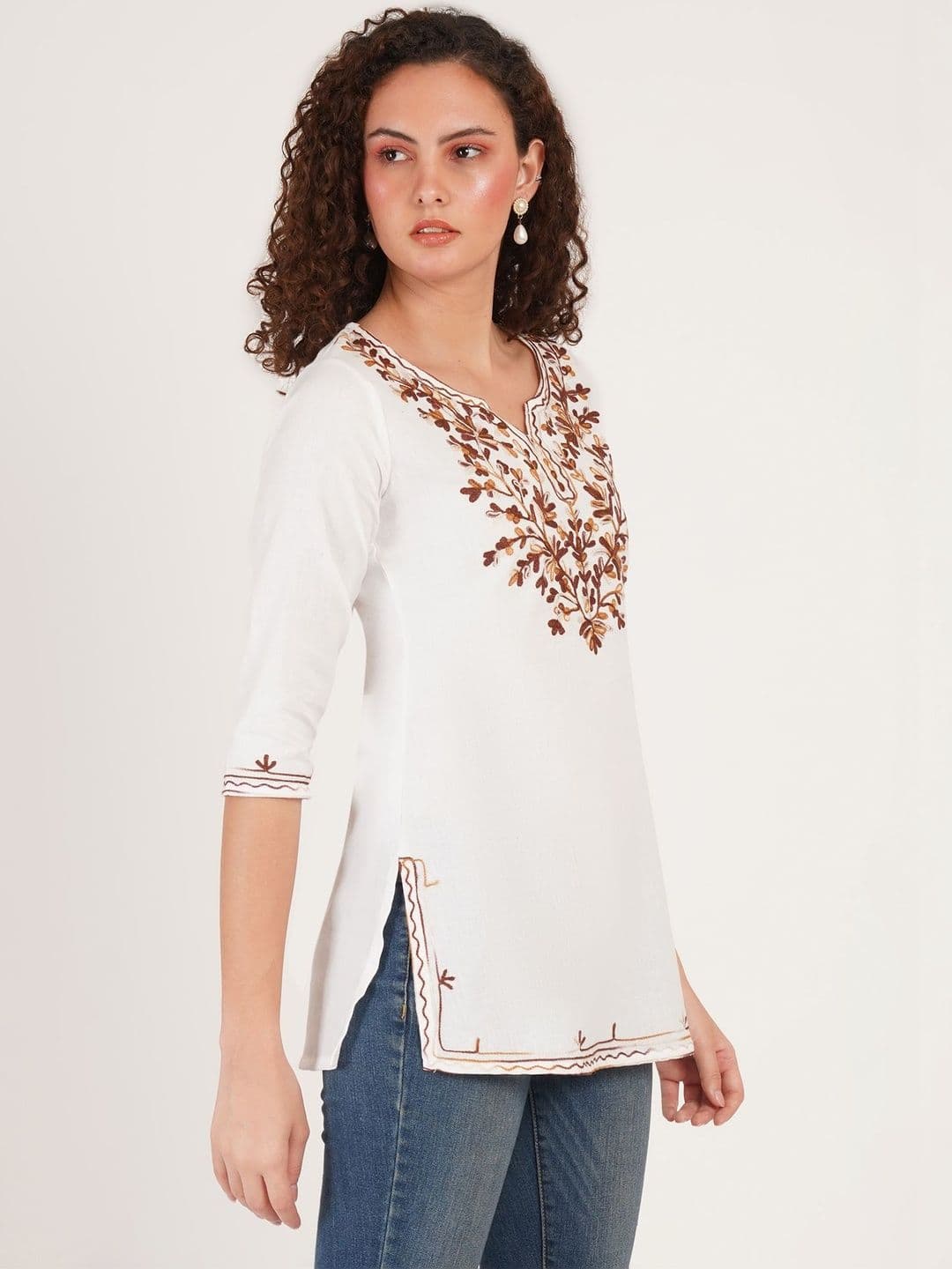 Sangria Floral Embroidered V-Neck Thread Work Pure Cotton Thread Work Kurti thumbnail 4