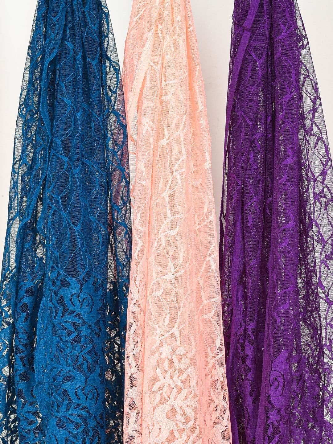 Kuhika Woven Design Dupatta thumbnail 4