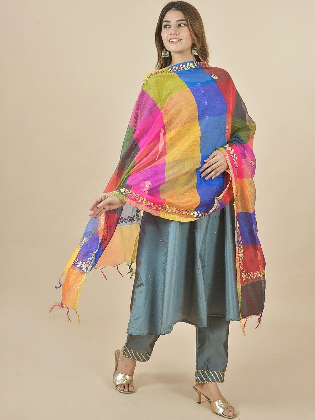 Kuhika Woven Design Art Silk Dupatta with Mirror Work thumbnail 2
