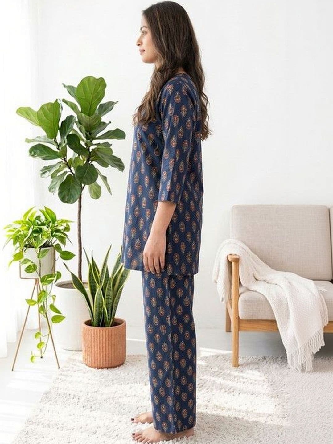 DESI HULIA Women Ethnic Motifs Printed Regular Kurta with Palazzos thumbnail 3