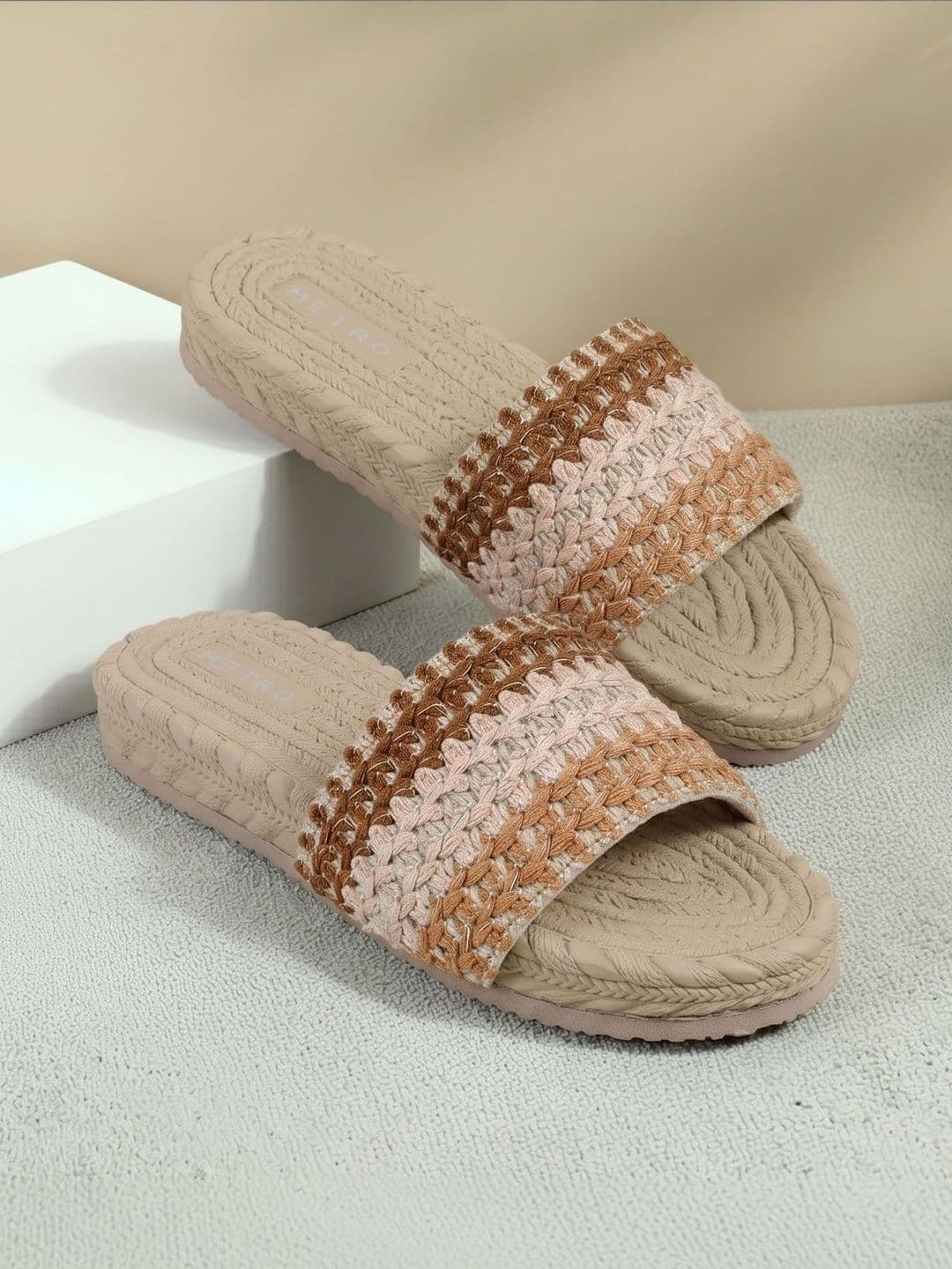 Metro Women Woven Design Mules thumbnail 6