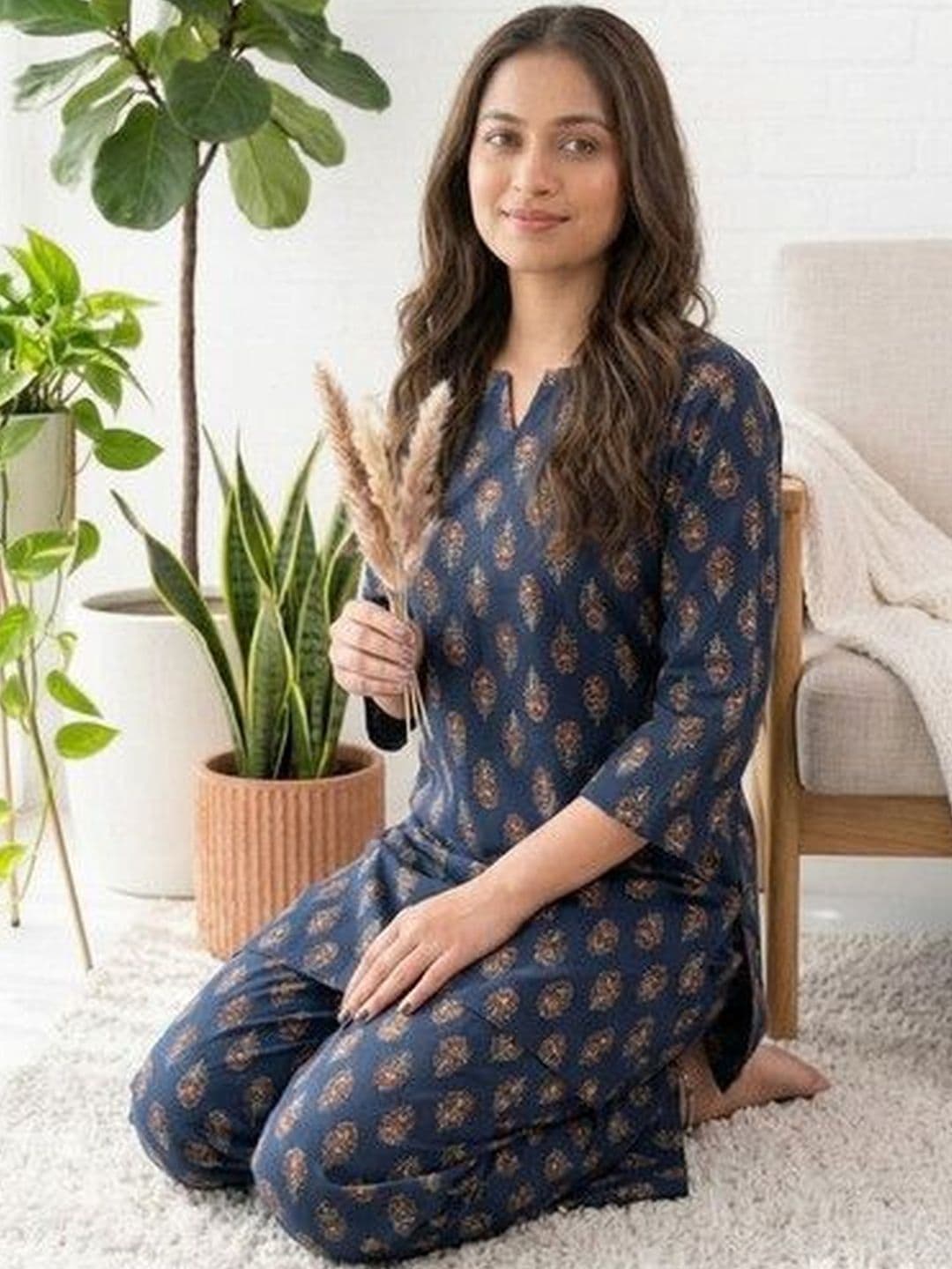 DESI HULIA Women Ethnic Motifs Printed Regular Kurta with Palazzos thumbnail 4