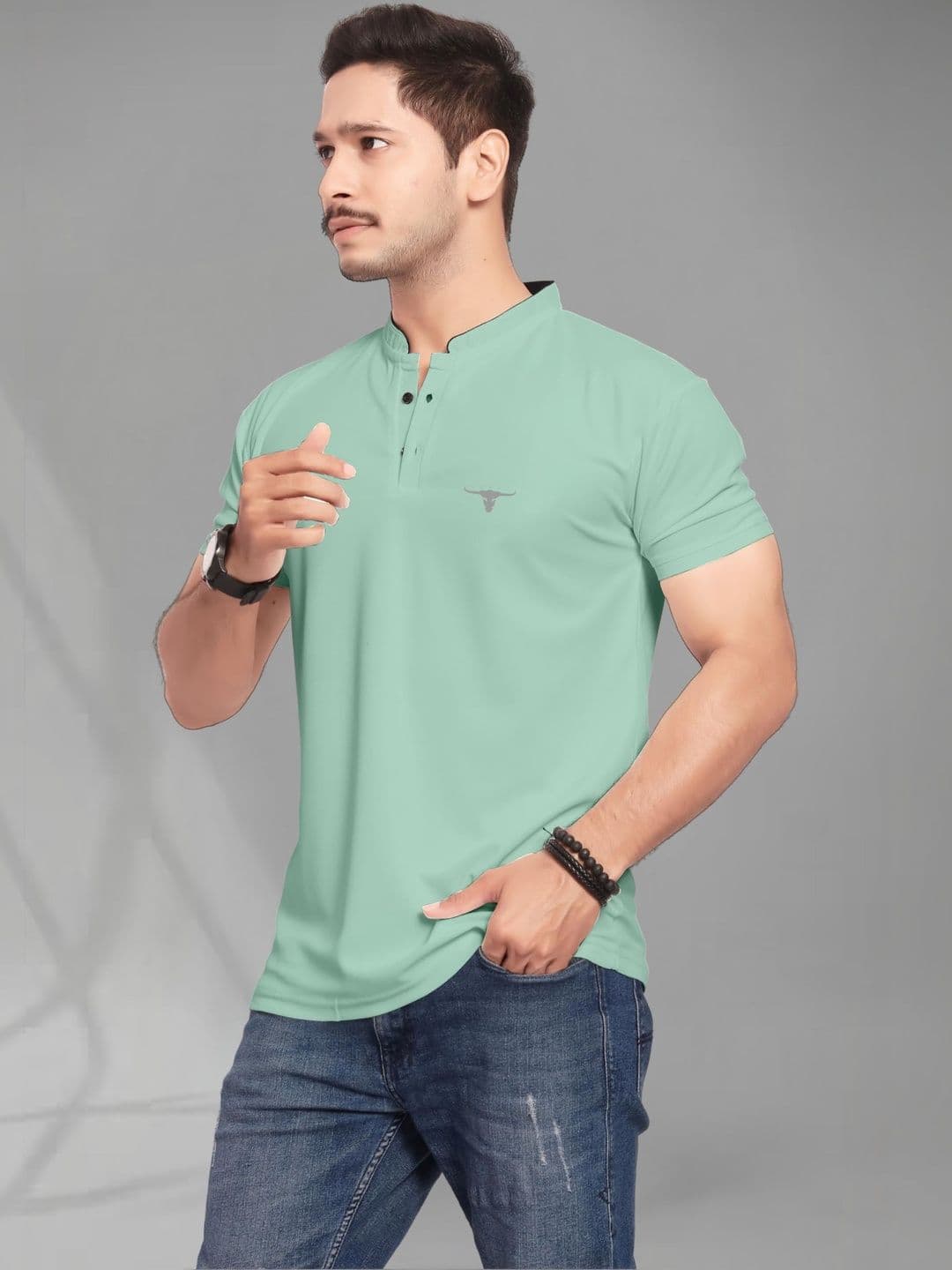 U and J Men Brand Logo Mandarin Collar T-shirt thumbnail 3