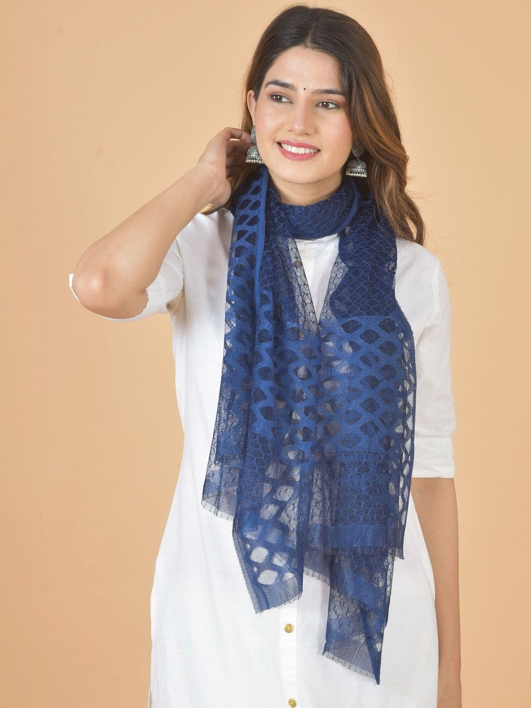 Kuhika Woven Design Dupatta thumbnail 5