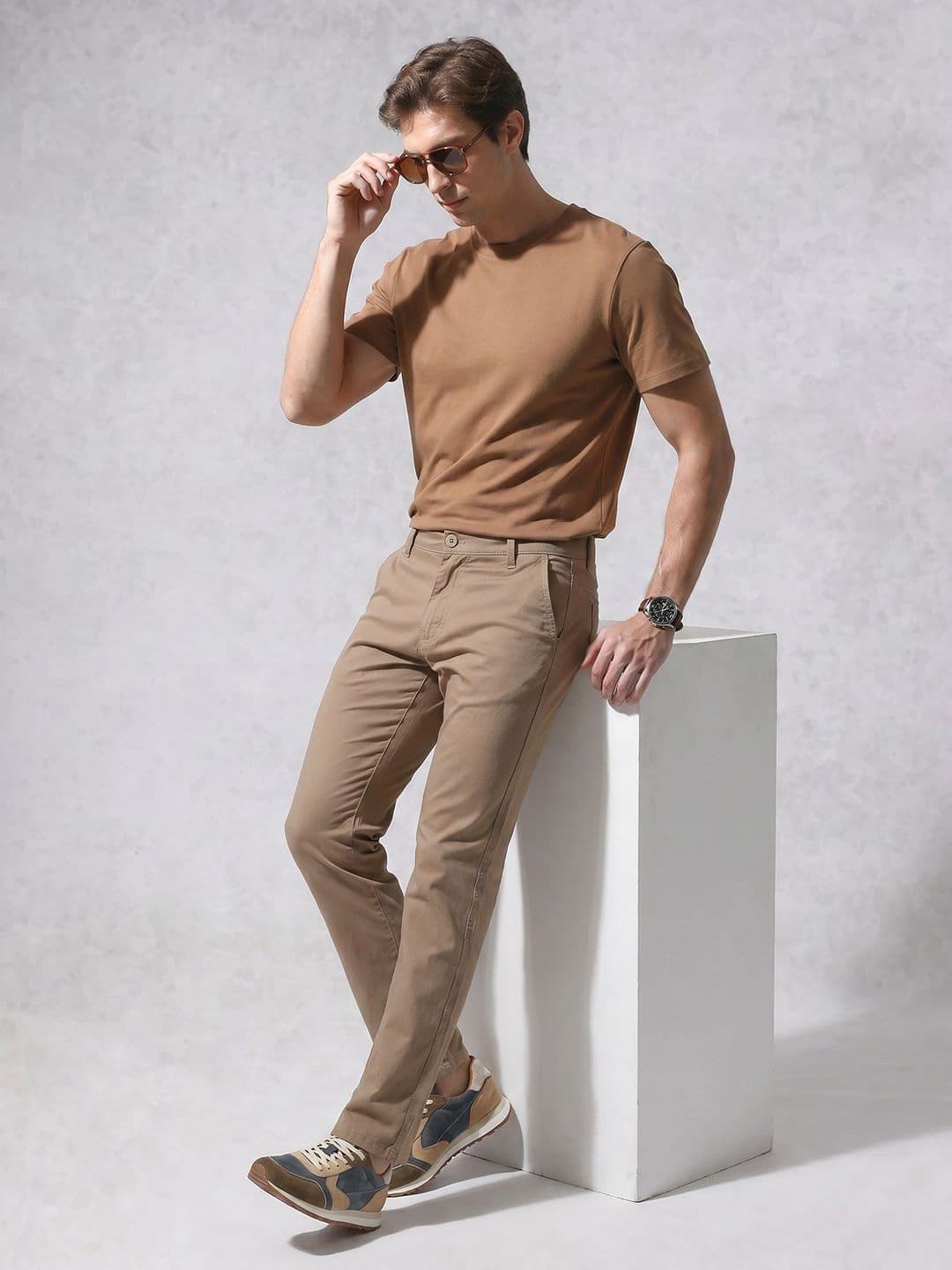WROGN Men Slim Fit Pure Cotton Trousers thumbnail 4