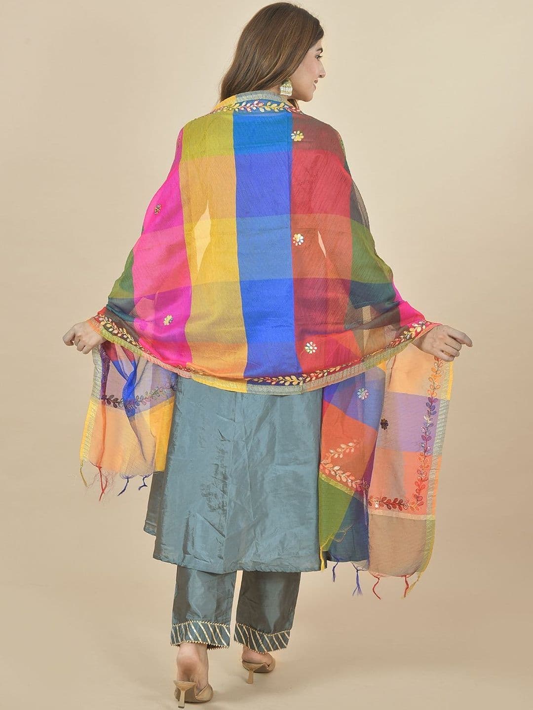 Kuhika Woven Design Art Silk Dupatta with Mirror Work thumbnail 4