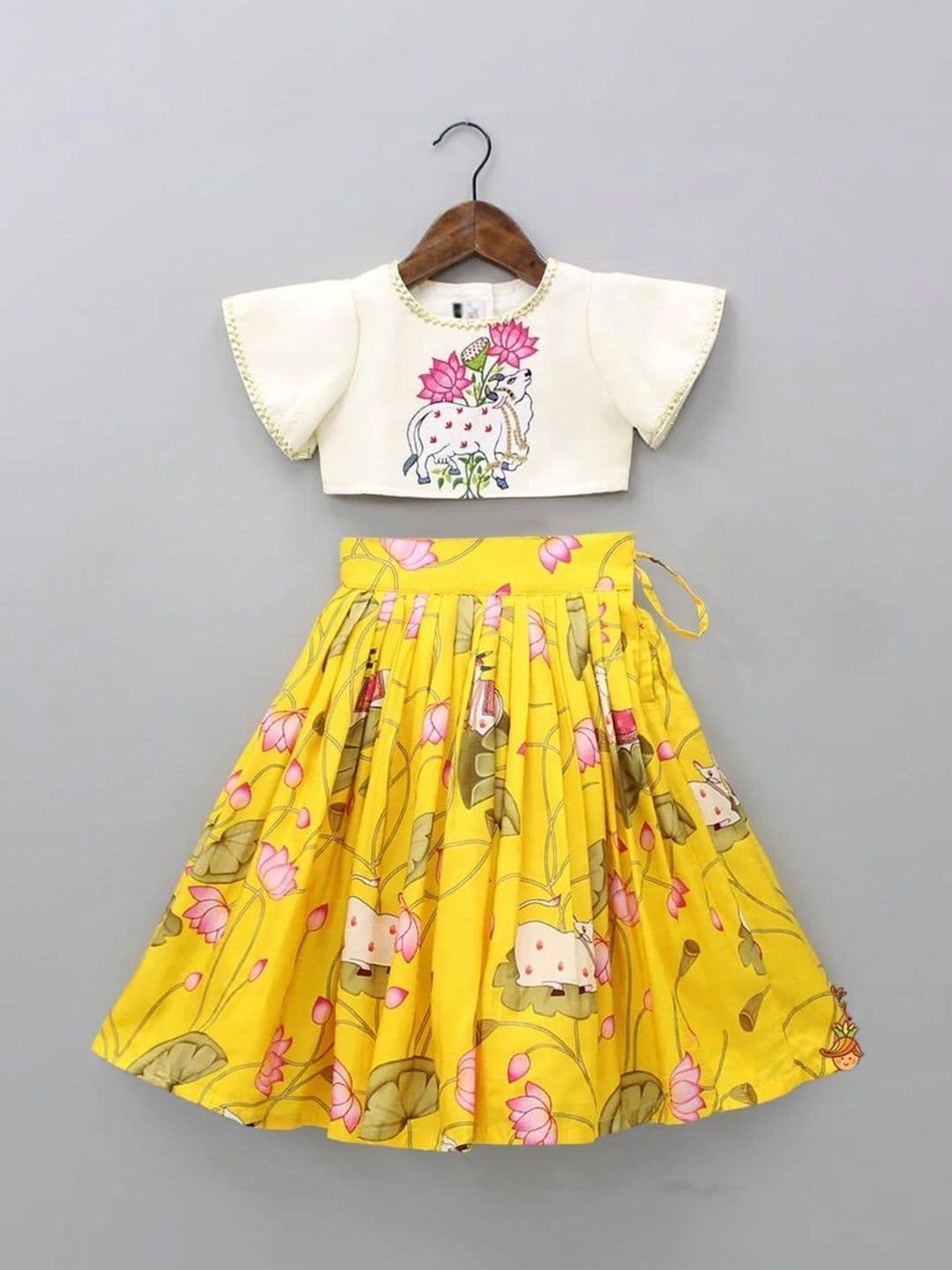 Sangria Girls Embroidered Round Neck Flared Lehenga Choli thumbnail 2