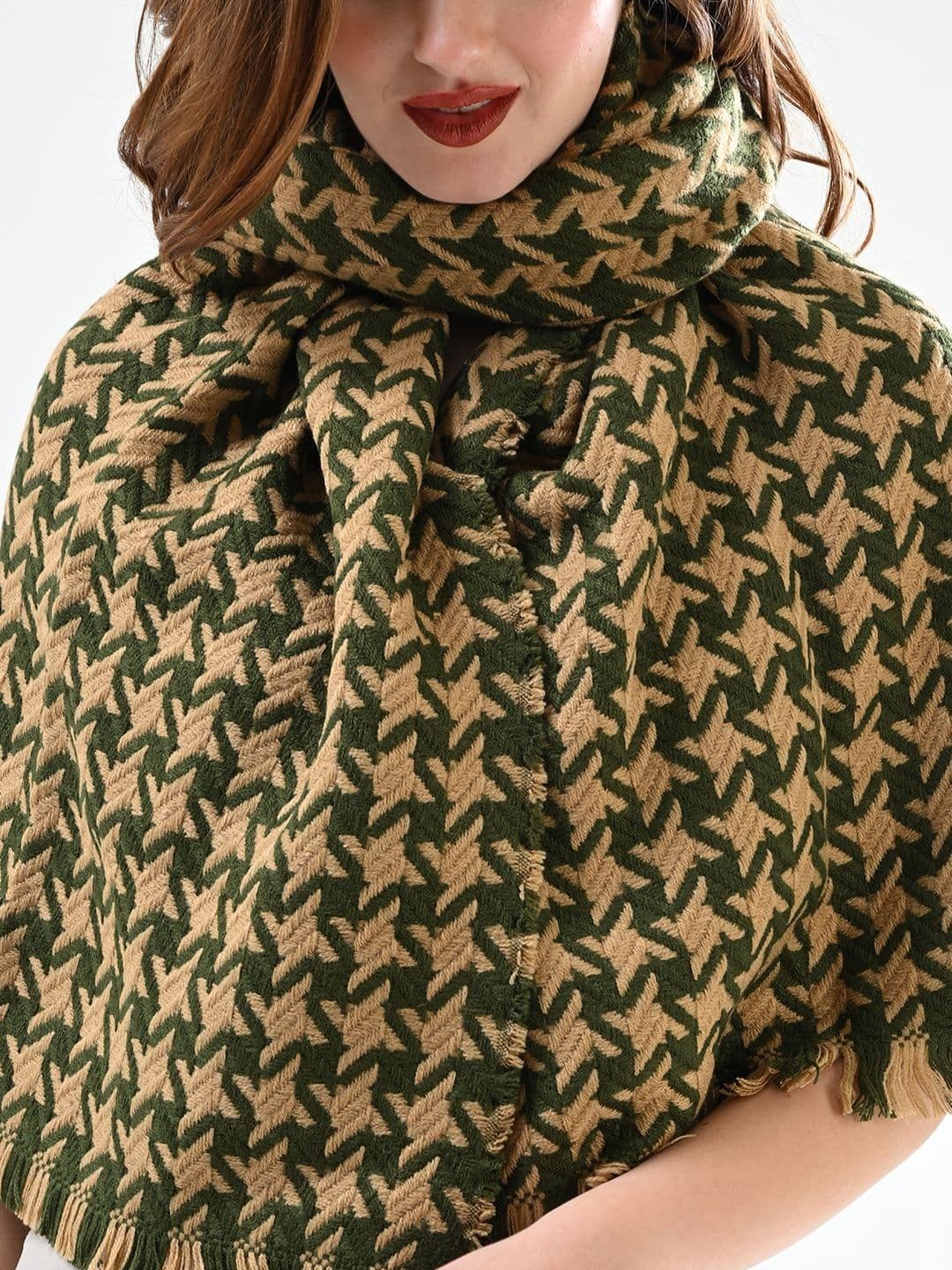 Cazzano Women Geometric Printed Shawl thumbnail 3