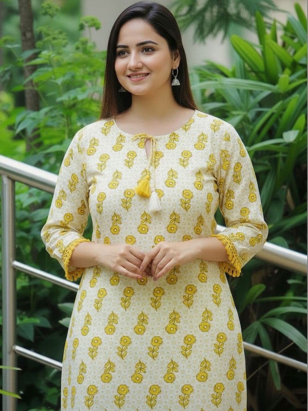 Sa Rasa Women Floral Printed Kurta thumbnail 4