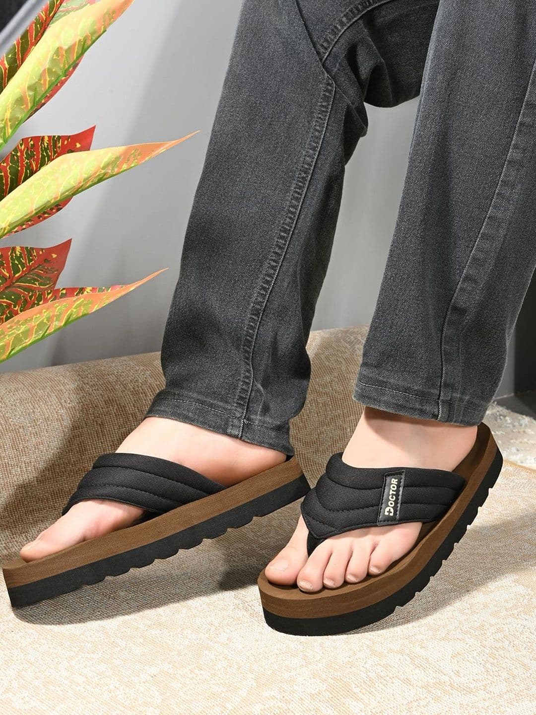 DOCTOR FEEL SOFT Men Thong Flip-Flops thumbnail 3