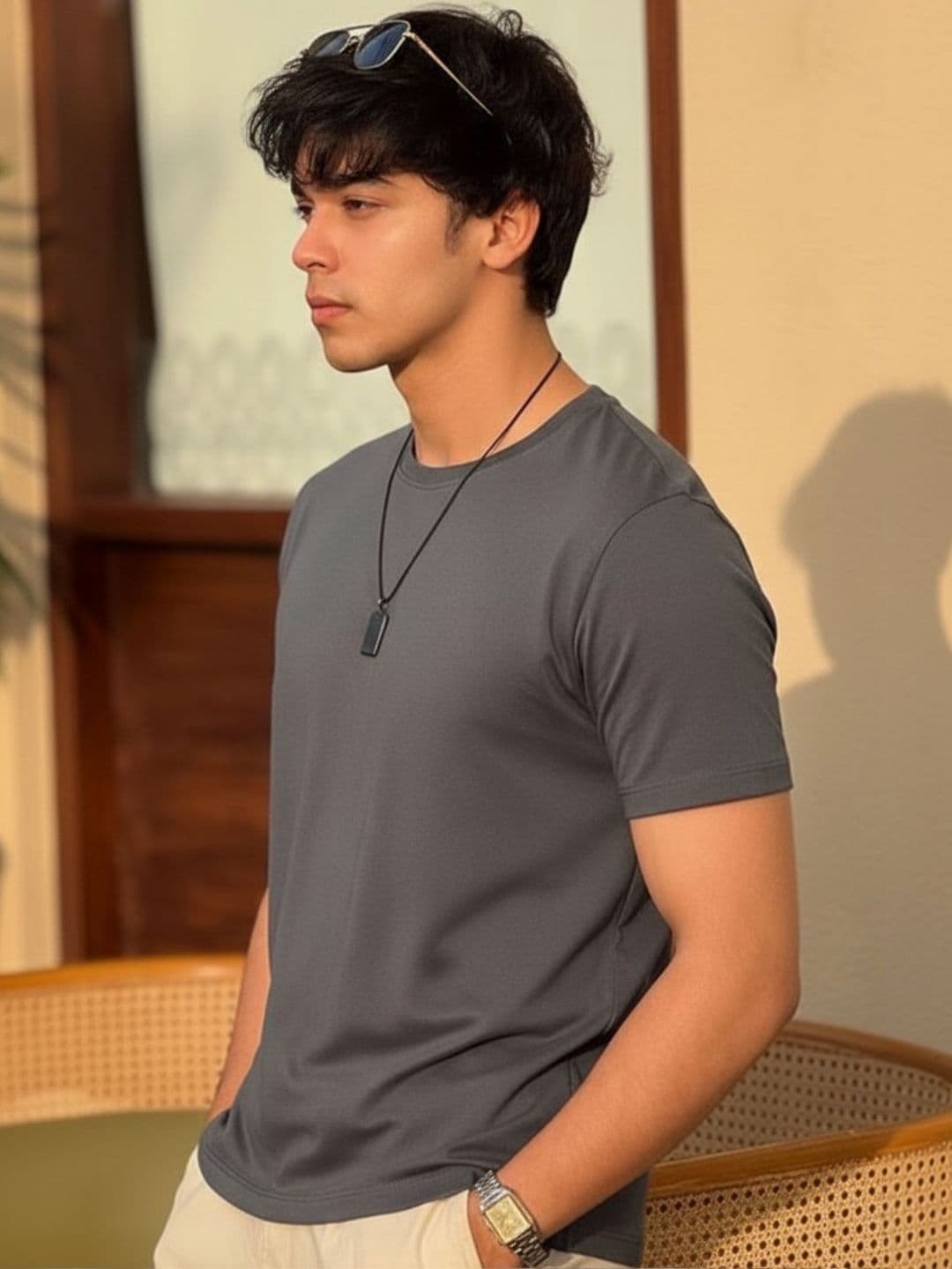 Rigo Men Dark Grey Solid Round Neck Regular Fit Cotton T-shirt thumbnail 2