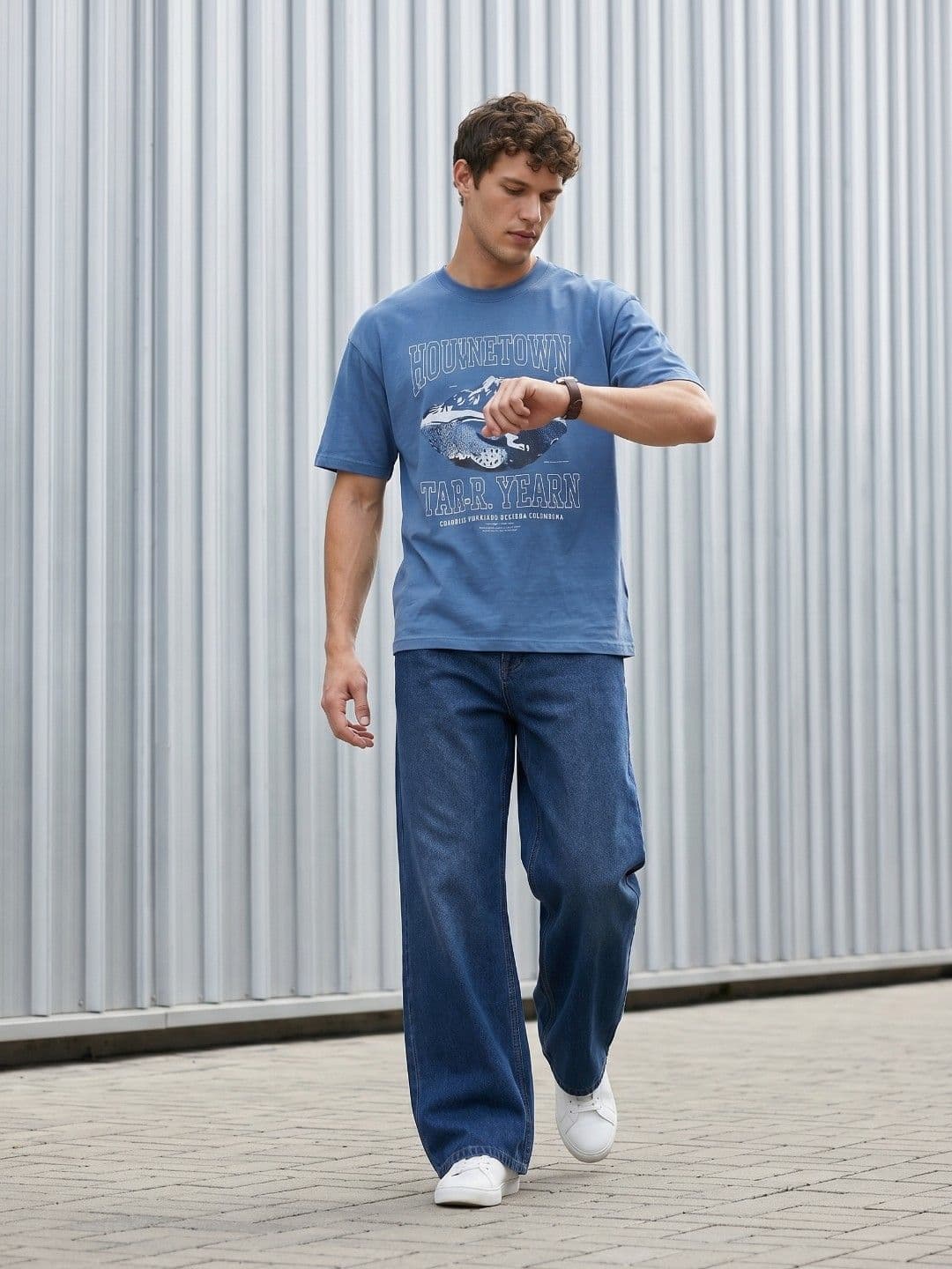 glitchez Men Pure Cotton Wide Leg Mid-Rise Light Fade Jeans thumbnail 5
