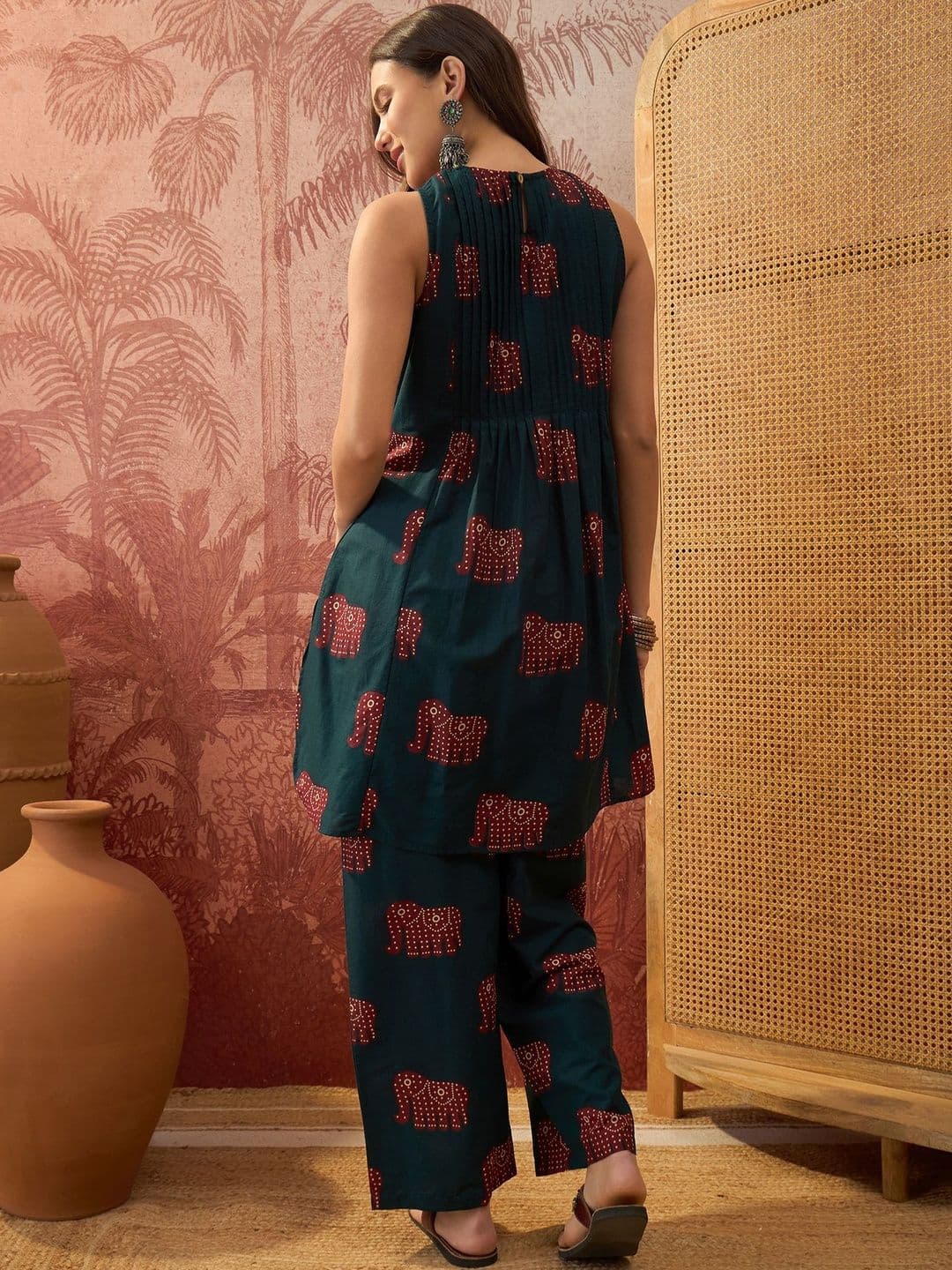 Sangria Romantic Florals Cotton Printed Tunic with Palazzos thumbnail 5