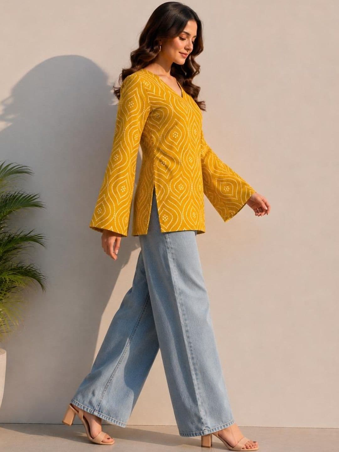 Sangria Printed V-Neck Above Knee Straight Kurtas thumbnail 3