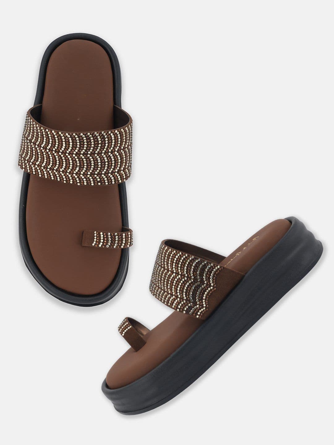 Liscott Women Embellished One Toe Flats thumbnail 6