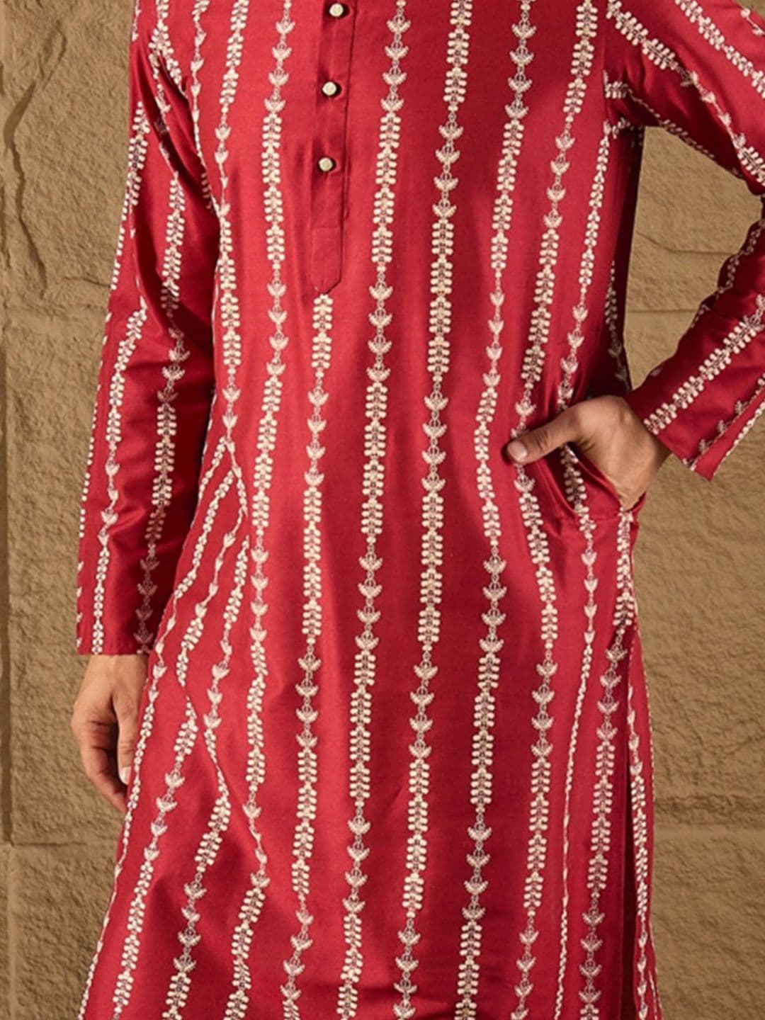 House of Pataudi Men Ethnic Motif Printed Straight Kurta thumbnail 7