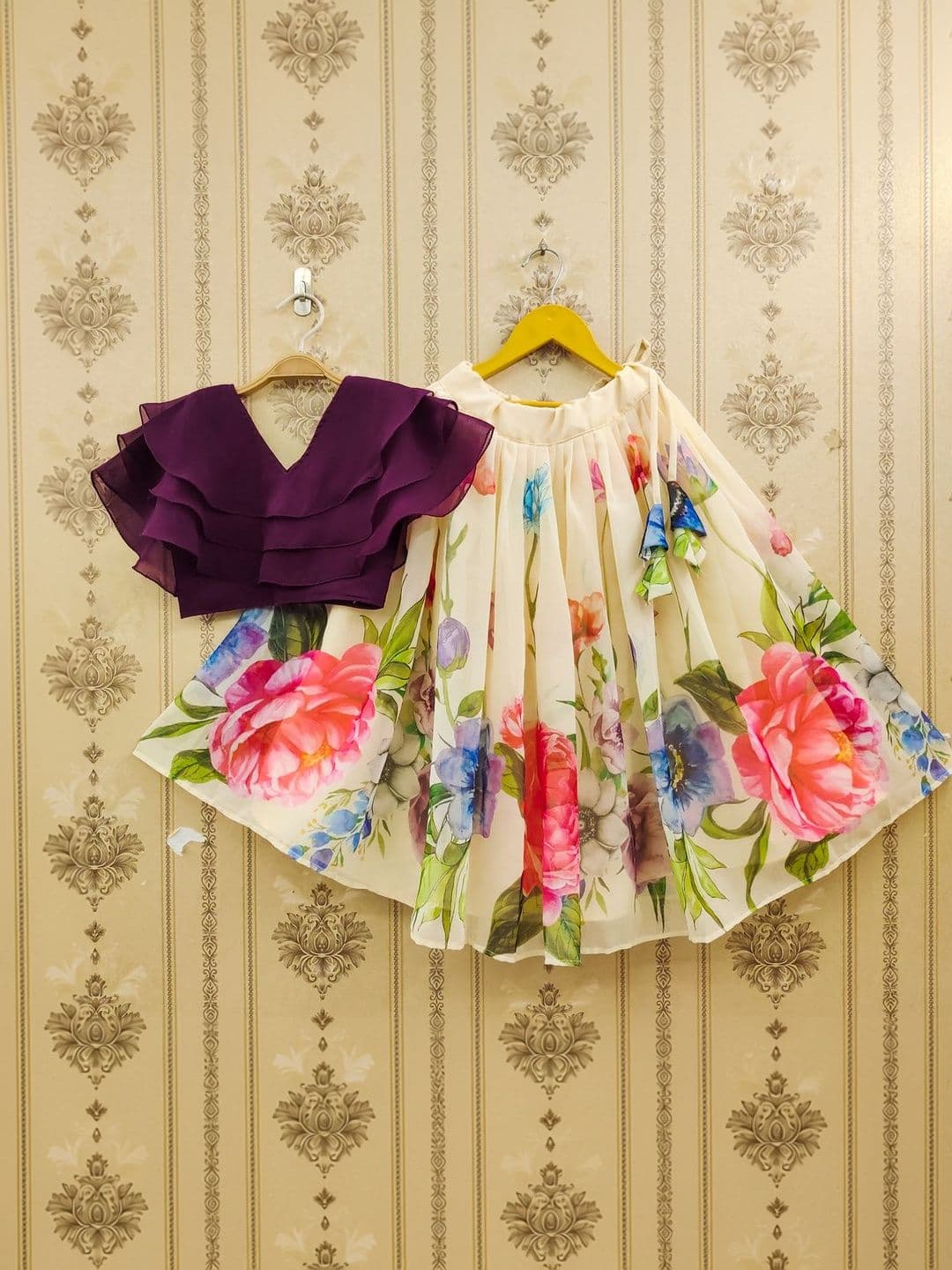 Sangria Girls Printed Square Neck Flared Lehenga Choli thumbnail 2