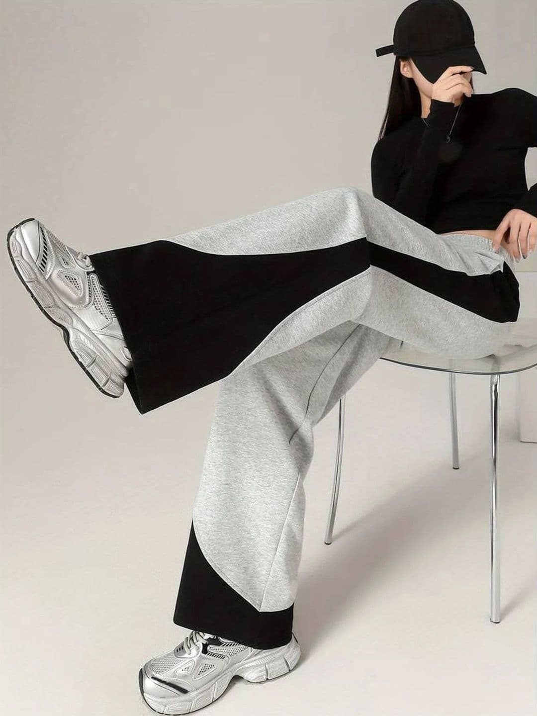 Imsa Moda Women Baggy Colourblocked Training Track Pants thumbnail 2