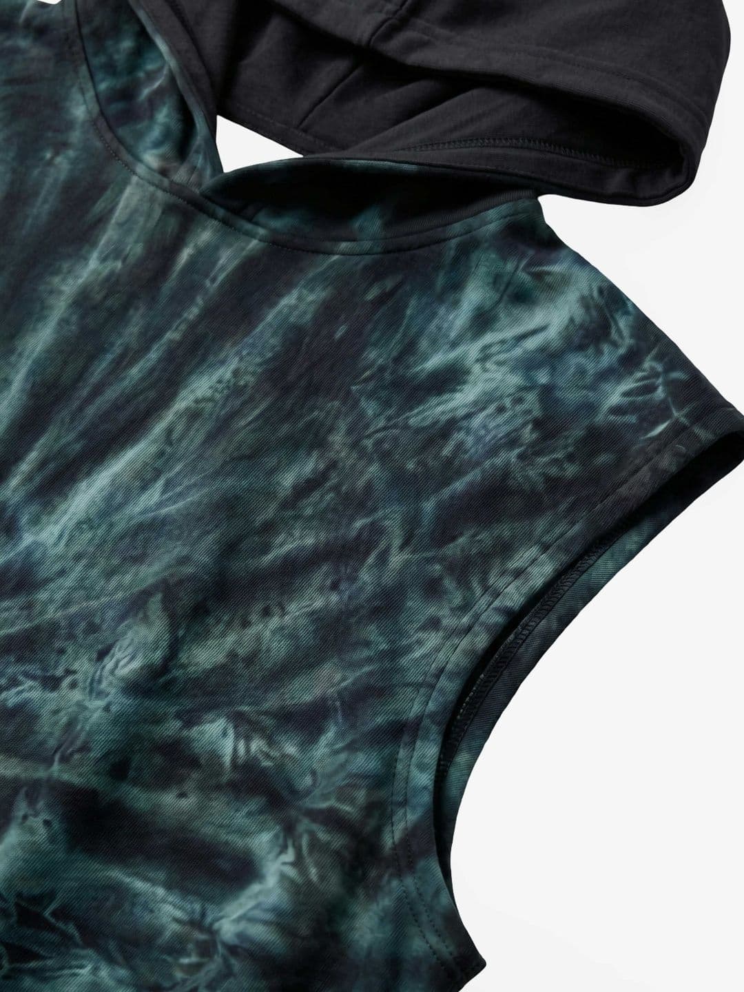 Clazzey Men Printed Hooded Sweatshirt thumbnail 3