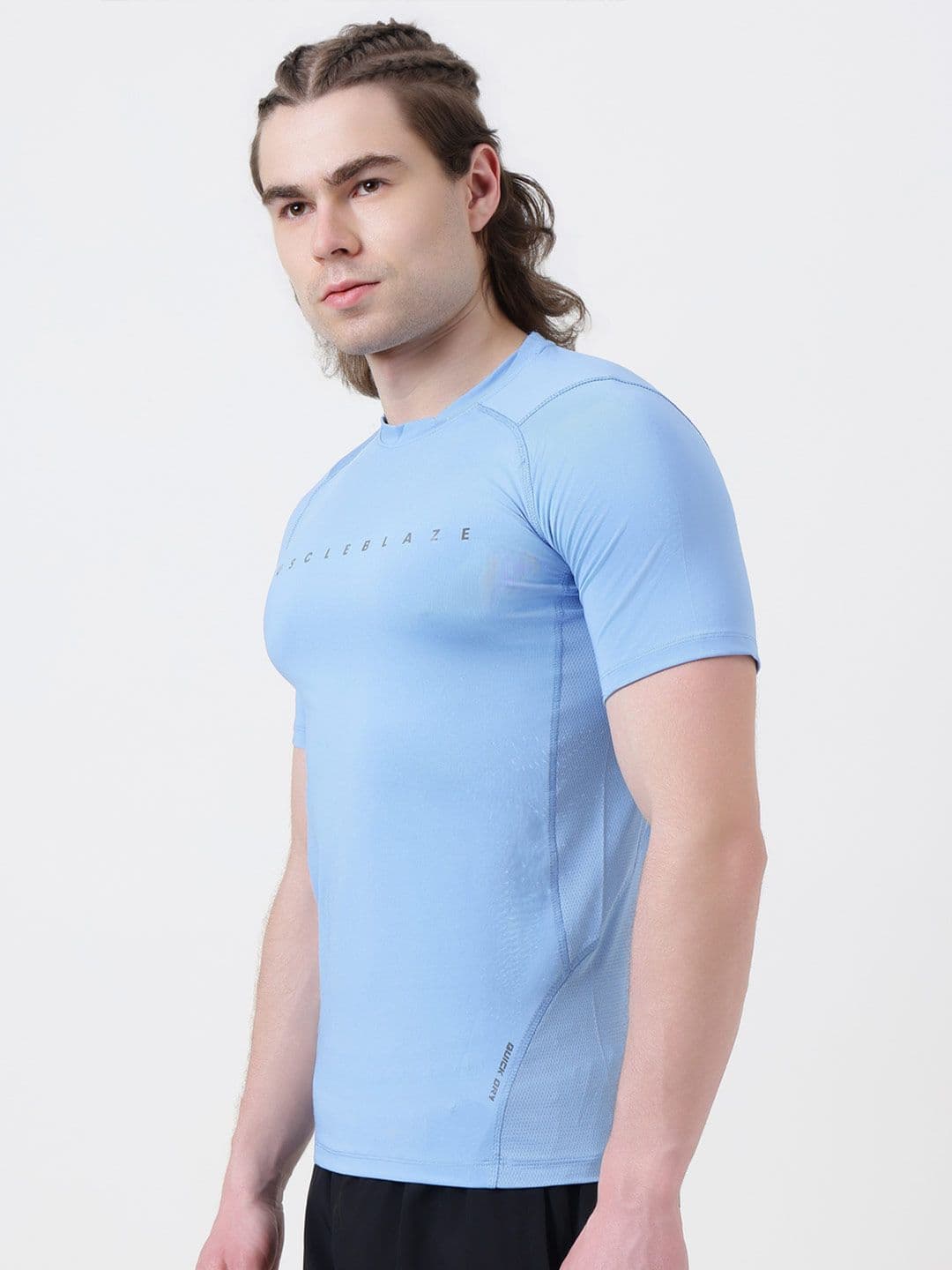 MuscleBlaze Unisex Brand Logo Printed Round Neck Compression T-shirt thumbnail 4