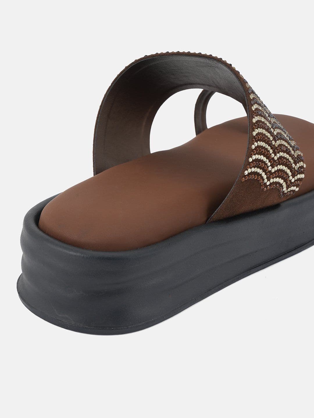 Liscott Women Embellished One Toe Flats thumbnail 5