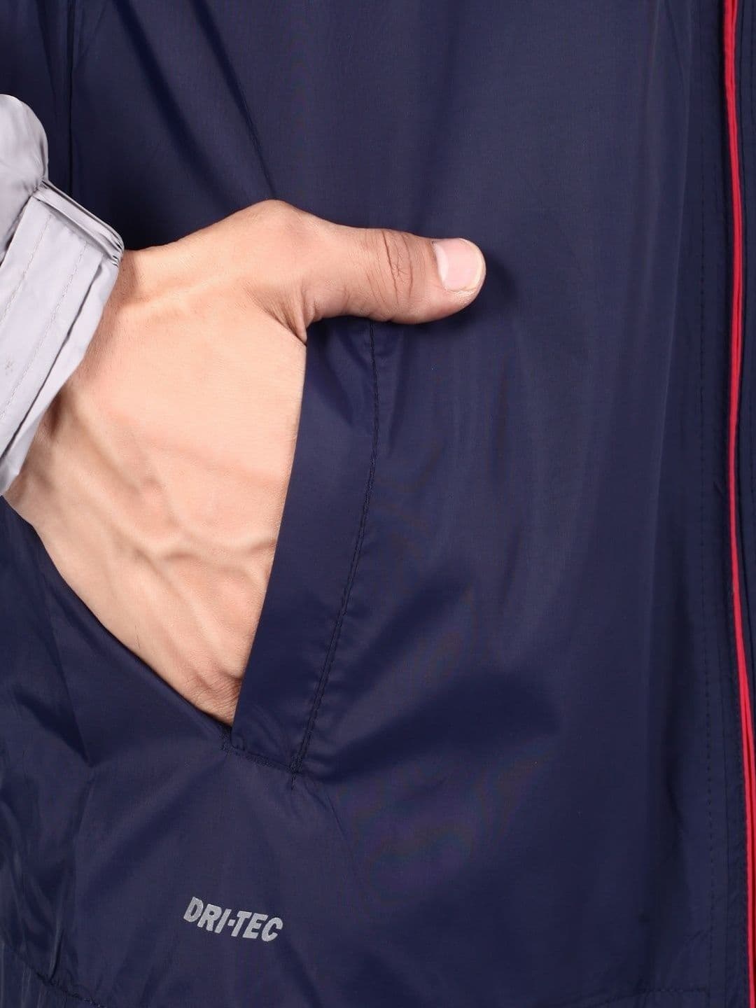 NU-9 Men Colourblocked Mock Collar Tracksuits thumbnail 4