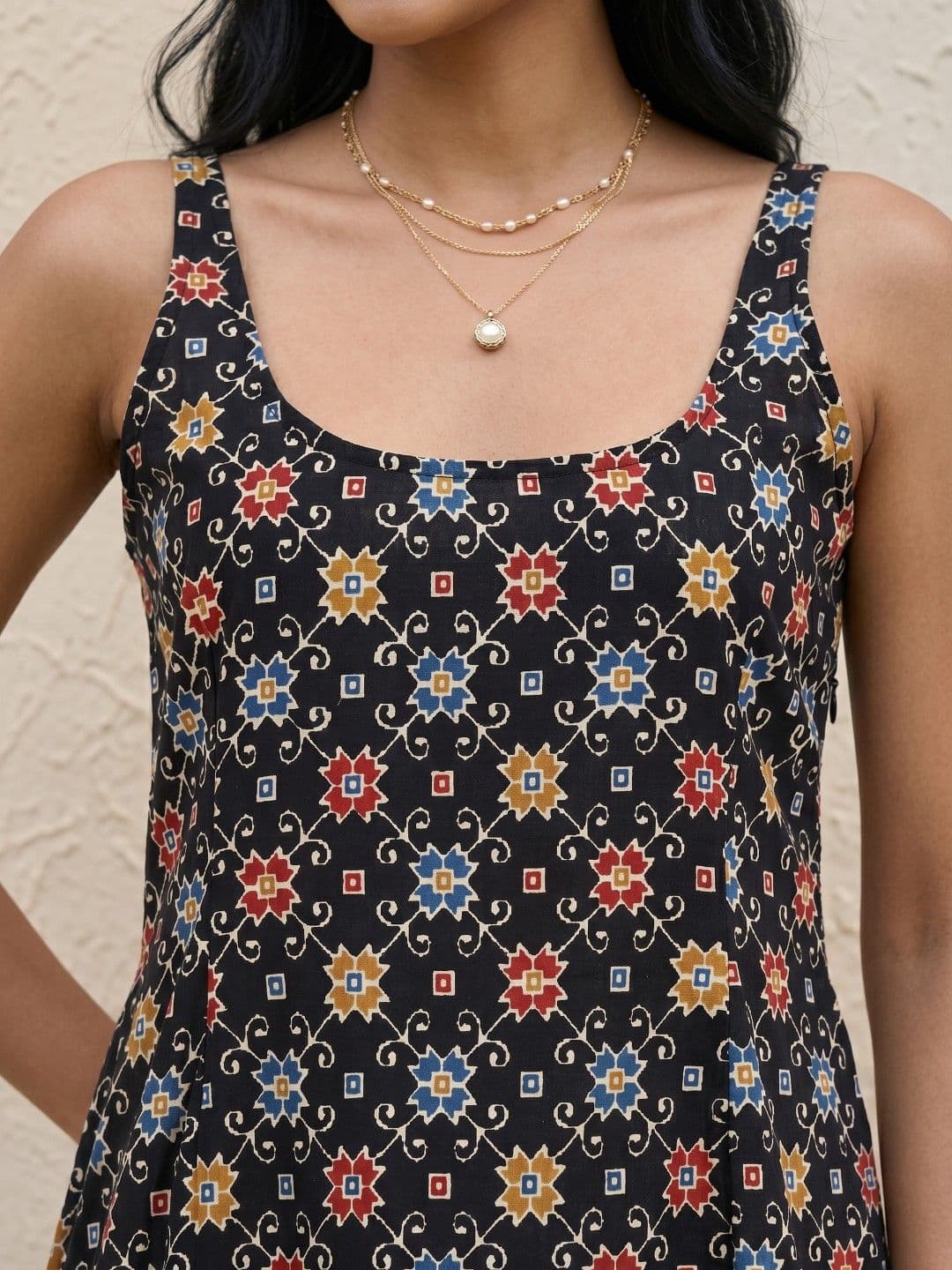 fusion by glitchez Geometric Printed Pure Cotton Kurti thumbnail 4