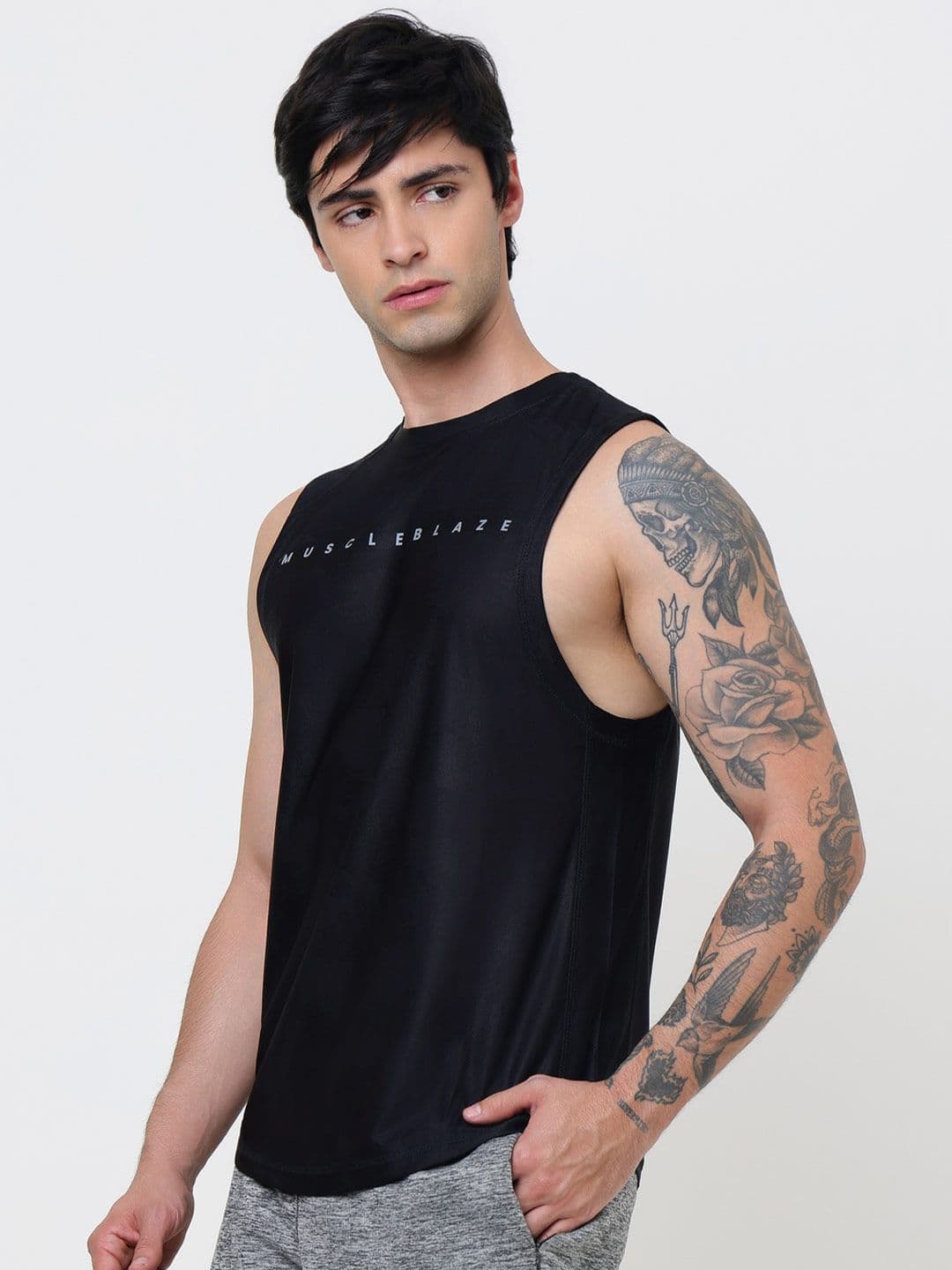 MuscleBlaze Men Brand Logo Printed Round Neck Compression T-shirt thumbnail 3
