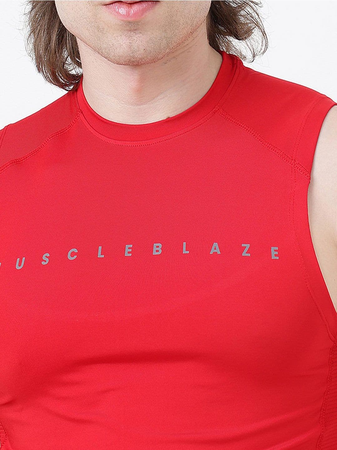 MuscleBlaze Unisex Brand Logo Printed Round Neck Compression T-shirt thumbnail 3