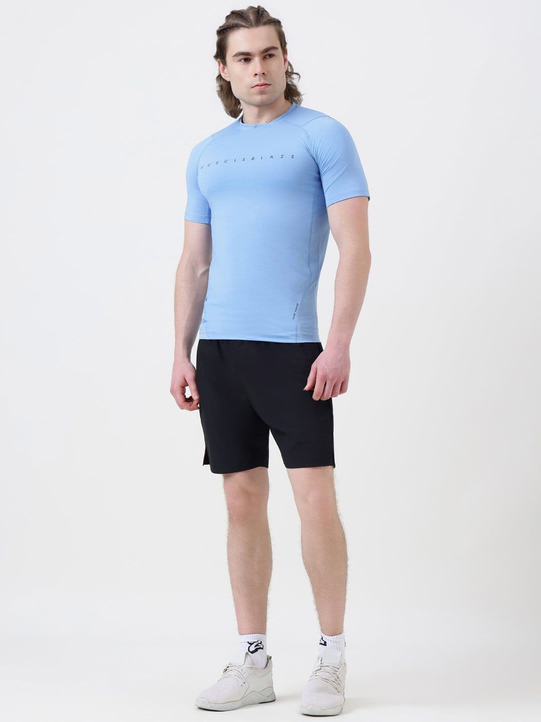MuscleBlaze Unisex Brand Logo Printed Round Neck Compression T-shirt thumbnail 7