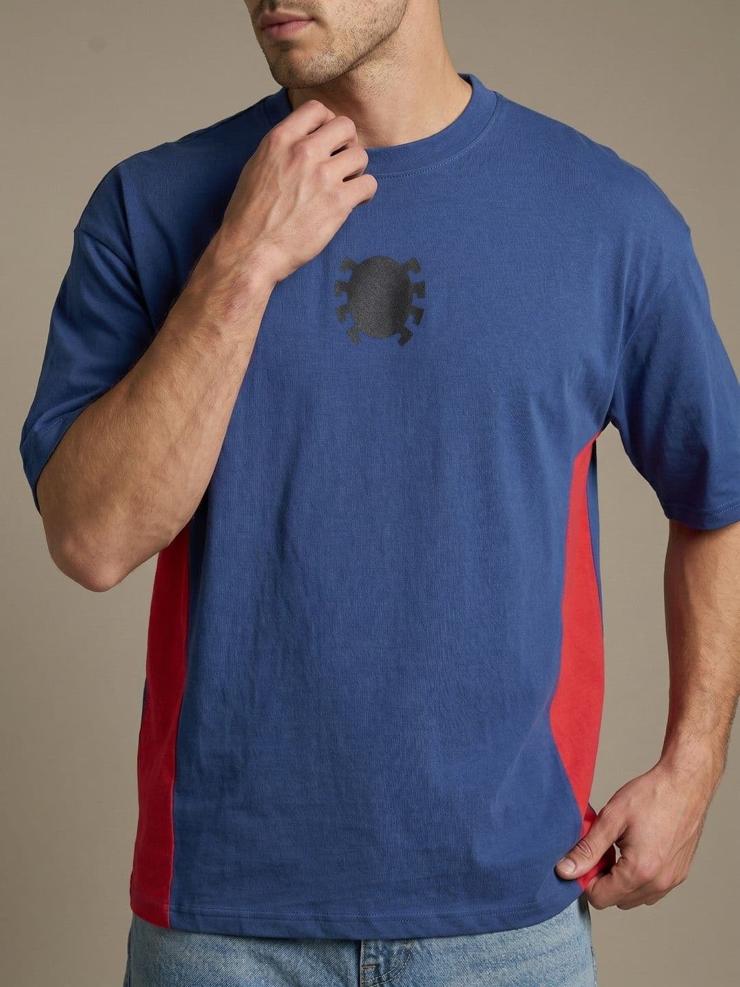 glitchez Drop-Shoulder Sleeves Oversized Fit T-shirt thumbnail 4
