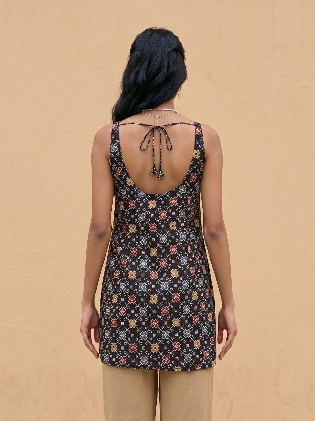 fusion by glitchez Geometric Printed Pure Cotton Kurti thumbnail 2