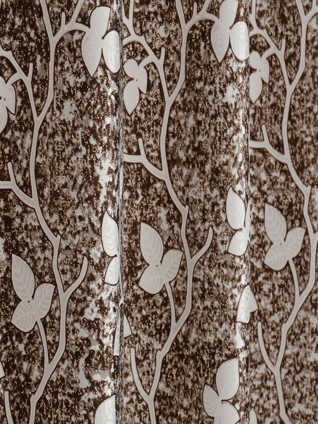 Aura Brown & White Set of 2 Floral Long Door Curtain thumbnail 4
