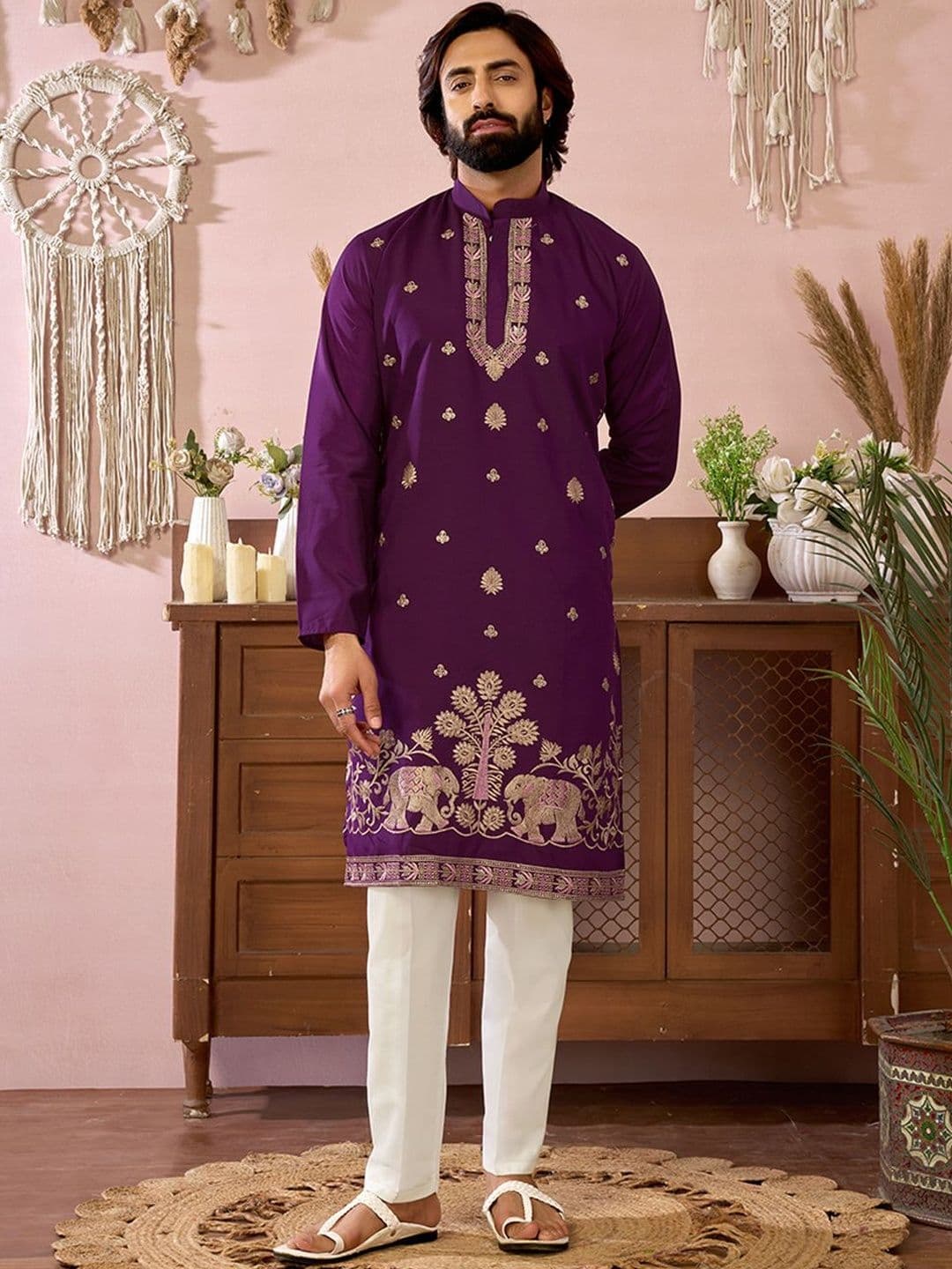 House of Pataudi Embroidered Cotton Mandarin Collar Knee Length Straight Kurta thumbnail 3