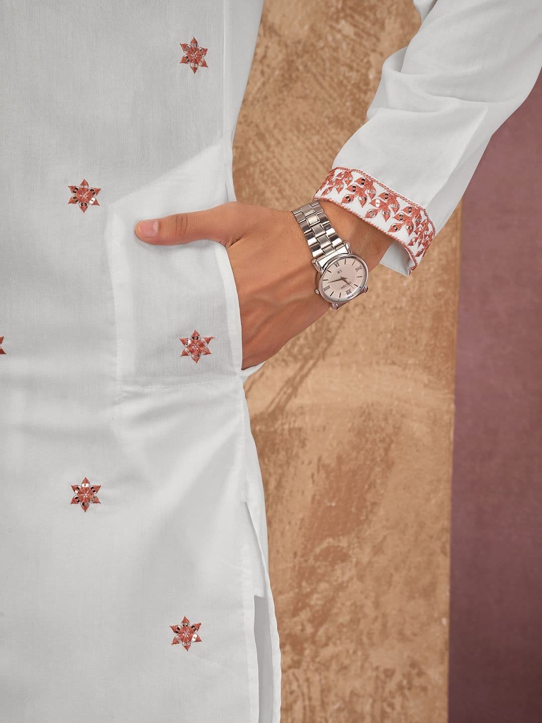 House of Pataudi Embroidered Cotton Mandarin Collar Knee Length Straight Kurta thumbnail 4