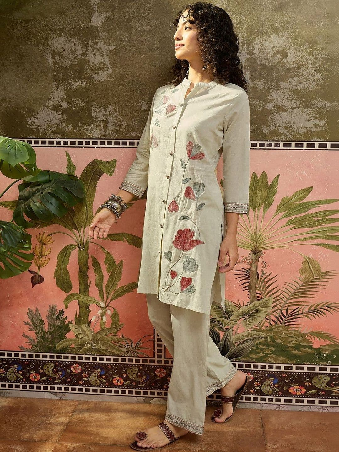 SKYLEE Embroidered Tunic with Trousers thumbnail 5