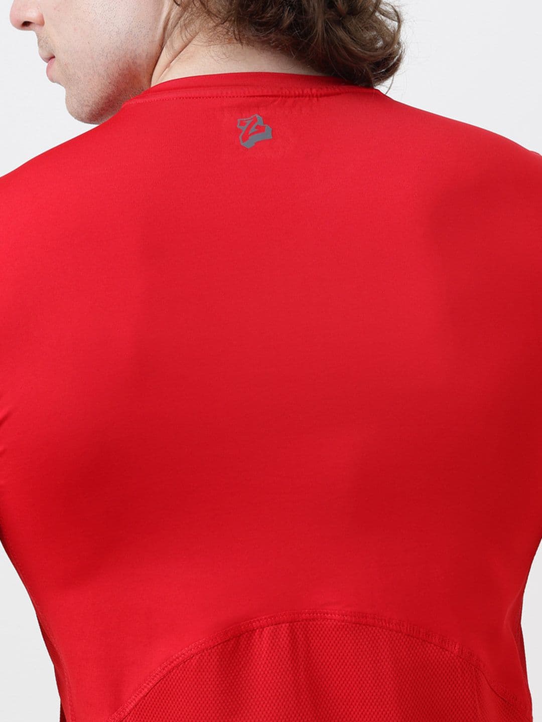MuscleBlaze Unisex Brand Logo Printed Round Neck Compression T-shirt thumbnail 4